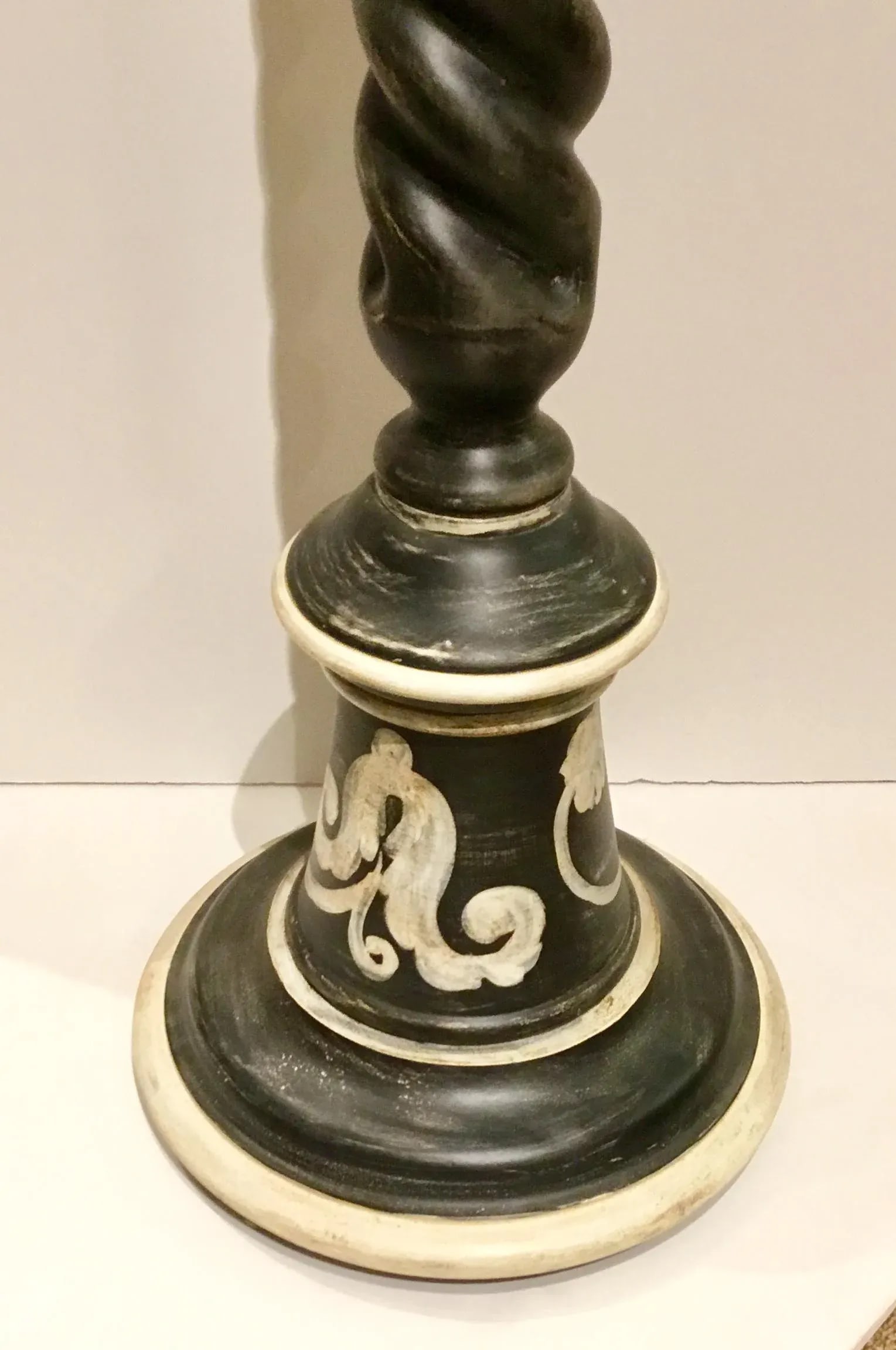 Transitional Black and White Painted Italian Style Floor Lamp - 2