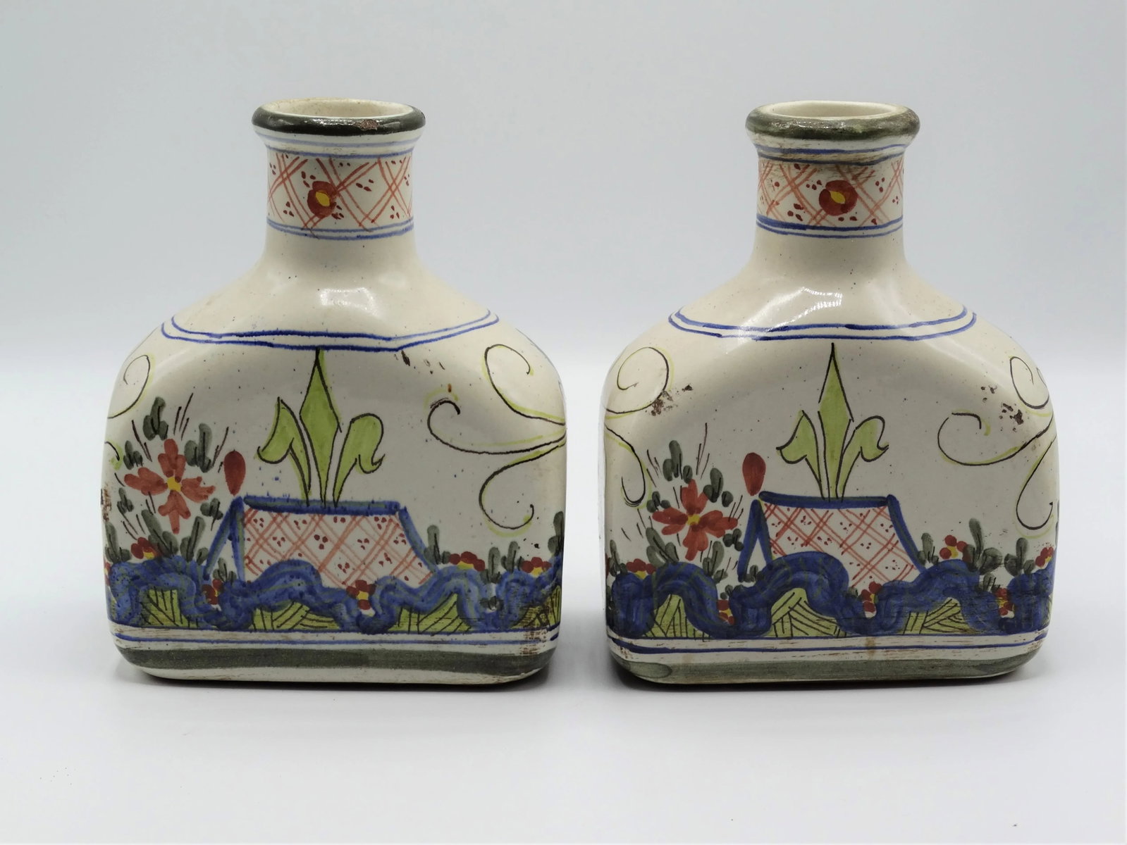 Antique Italian Faience Vases Flasks, a Pair - 3