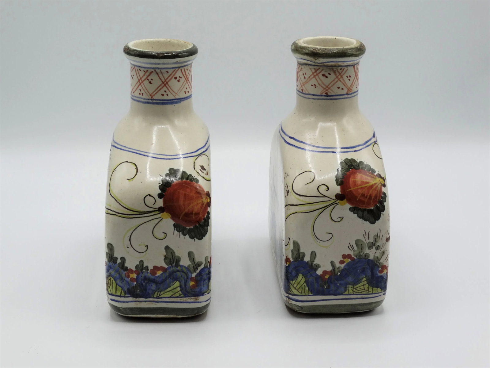 Antique Italian Faience Vases Flasks, a Pair - 6