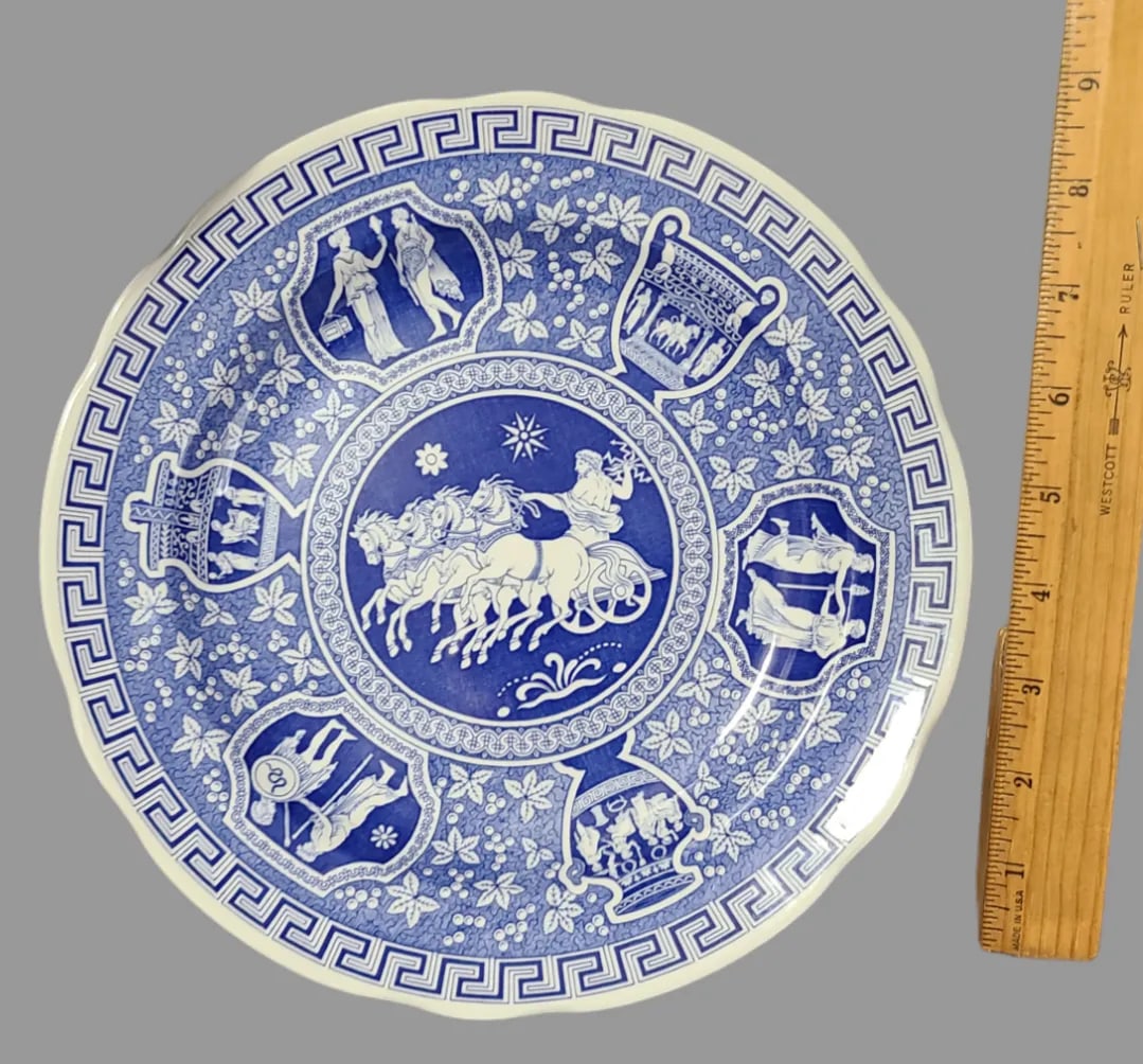 Late 20th Century Blue & White Neoclassical Greek Key Mythological God Zeus Figural Spode Plate, Mad - 6