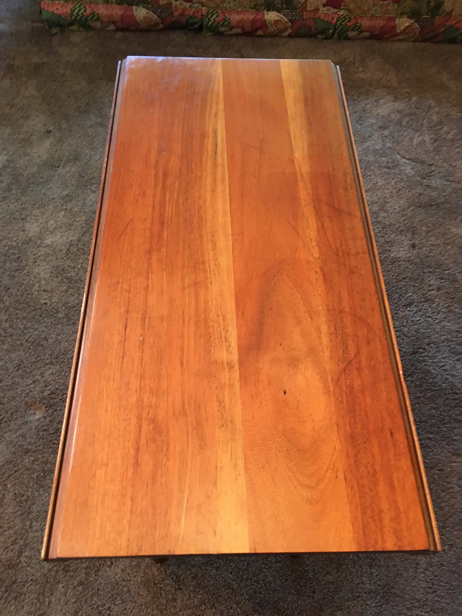 Antique Early American Drop Leaf Oval Table - 2