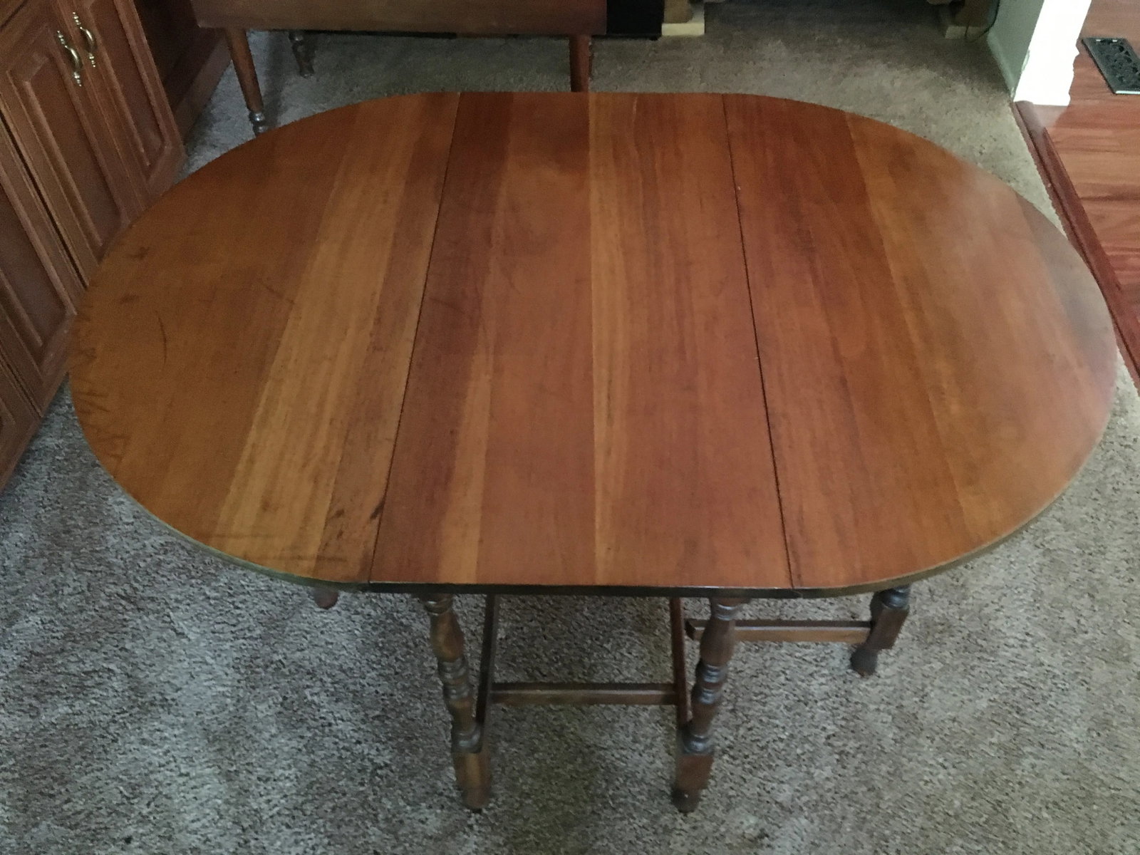 Antique Early American Drop Leaf Oval Table - 3