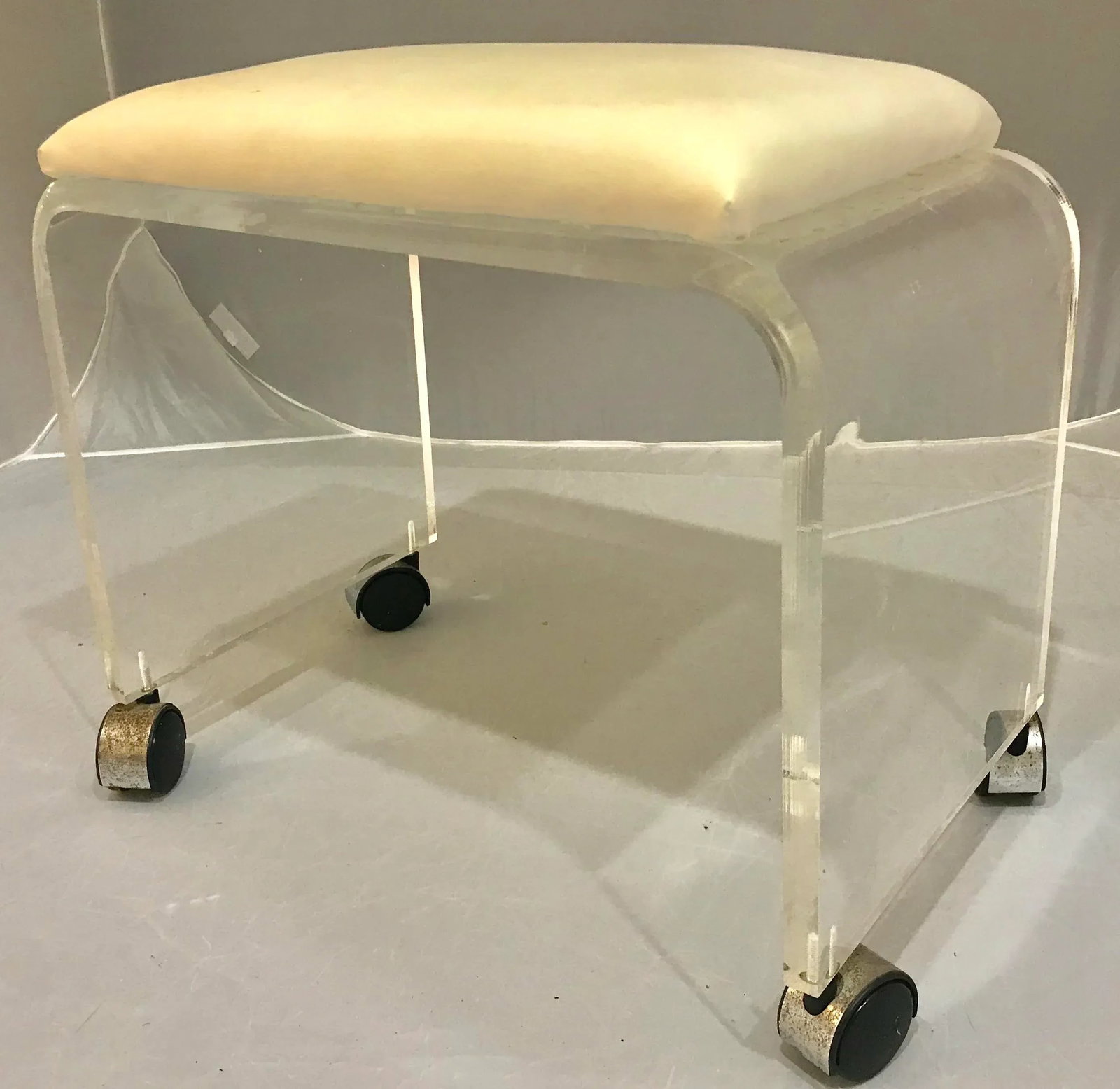 1970s Mid-Century Modern Lucite Vanity Stool Bench - 2