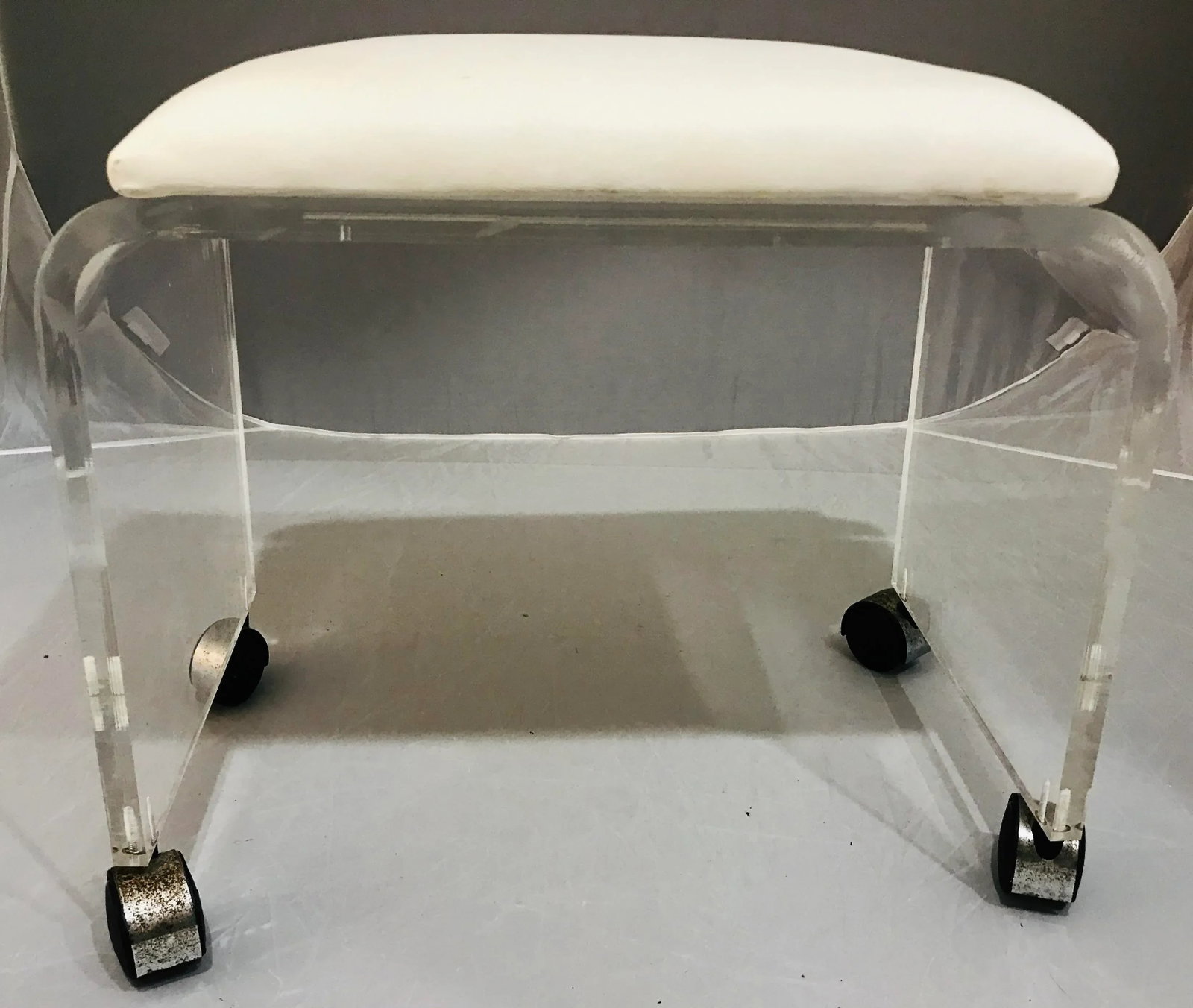 1970s Mid-Century Modern Lucite Vanity Stool Bench - 6