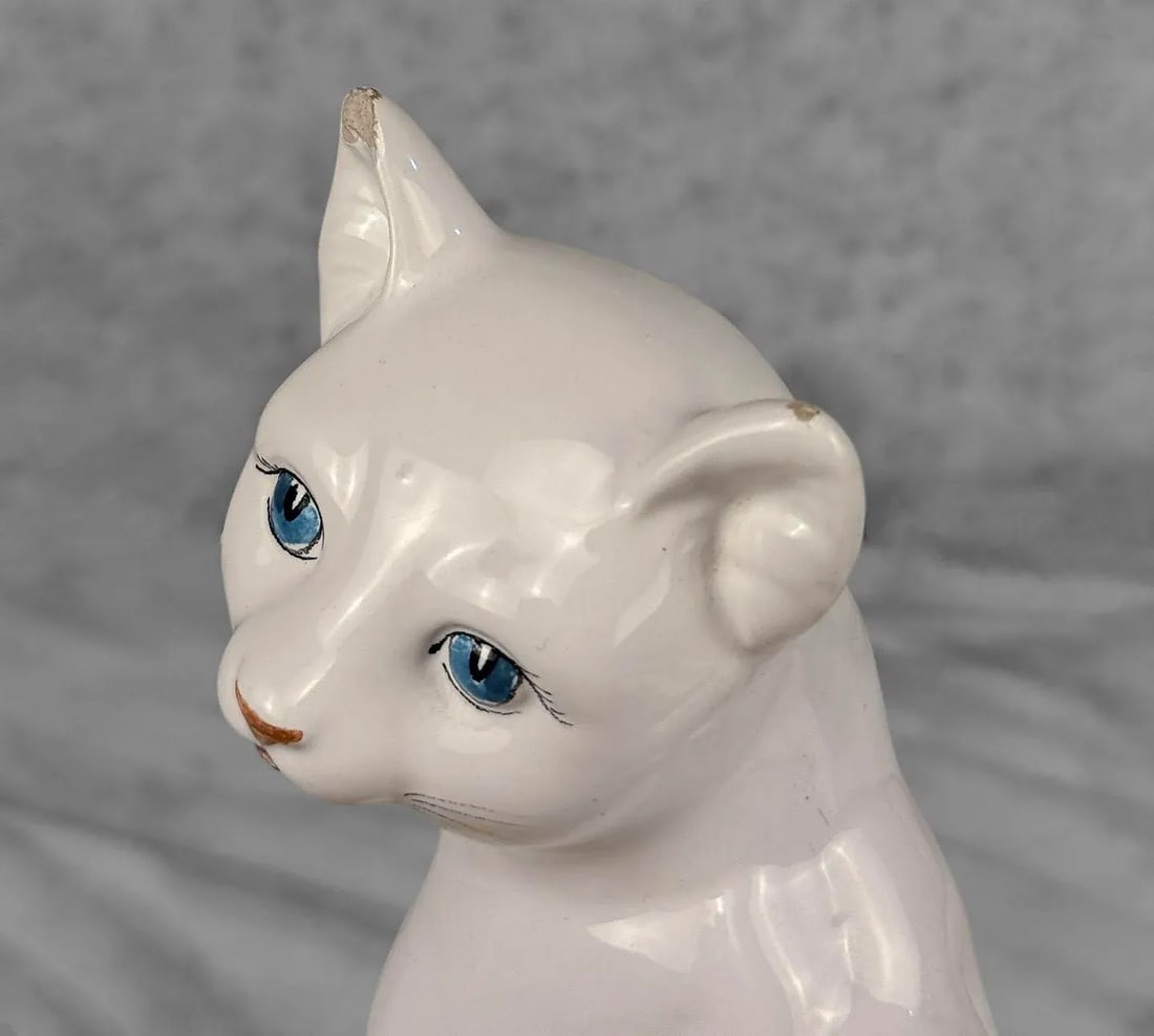 Vintage 11" Italian Regency Porcelain White Cat Sculpture - 6