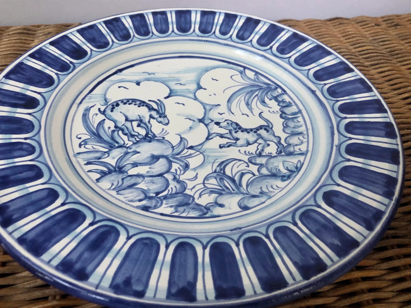 Blue and White Italian Hand Painted Faenza Delft Plate - 4