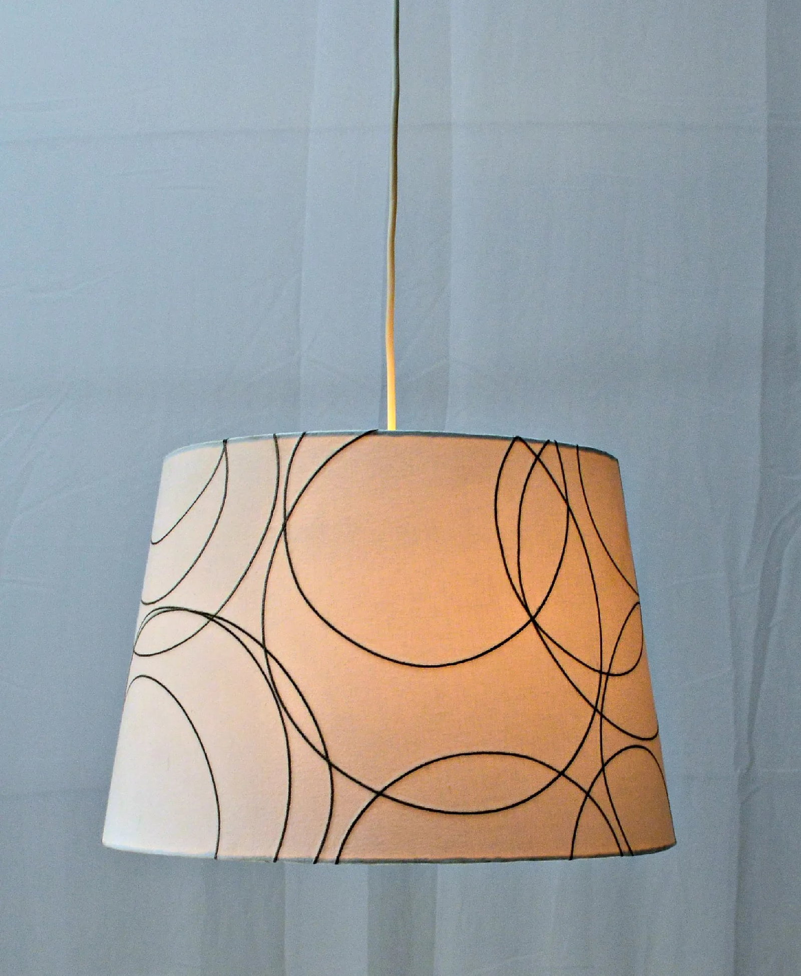 Retro-Style Pendant Lamp - 7