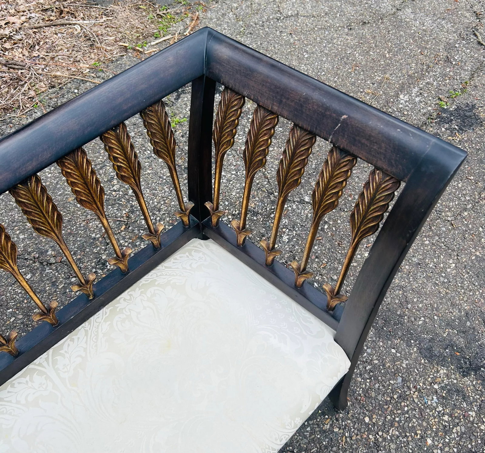 1990s Hollywood Regency Style Settee With Figural Arrow Motif - 10