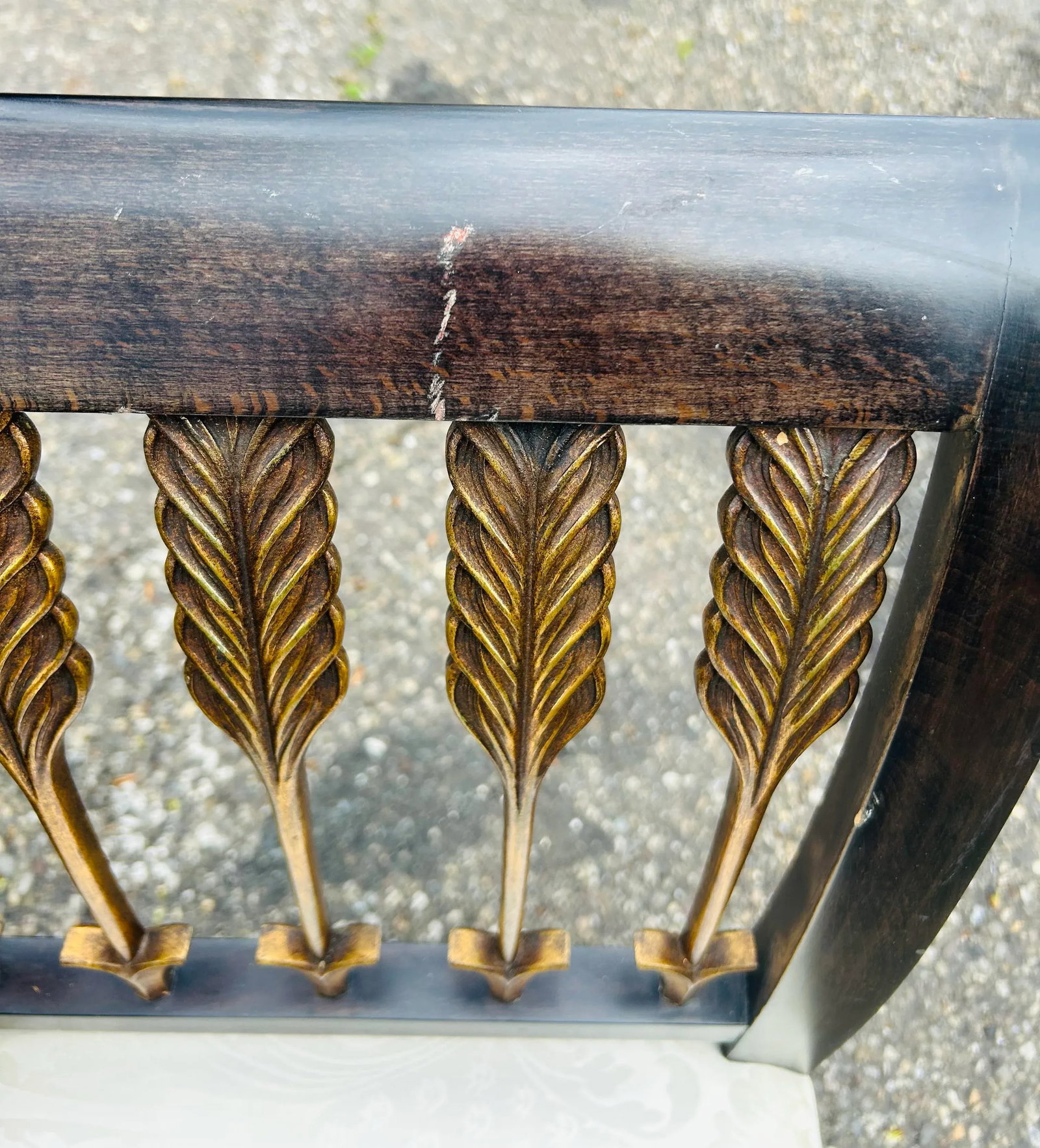 1990s Hollywood Regency Style Settee With Figural Arrow Motif - 8