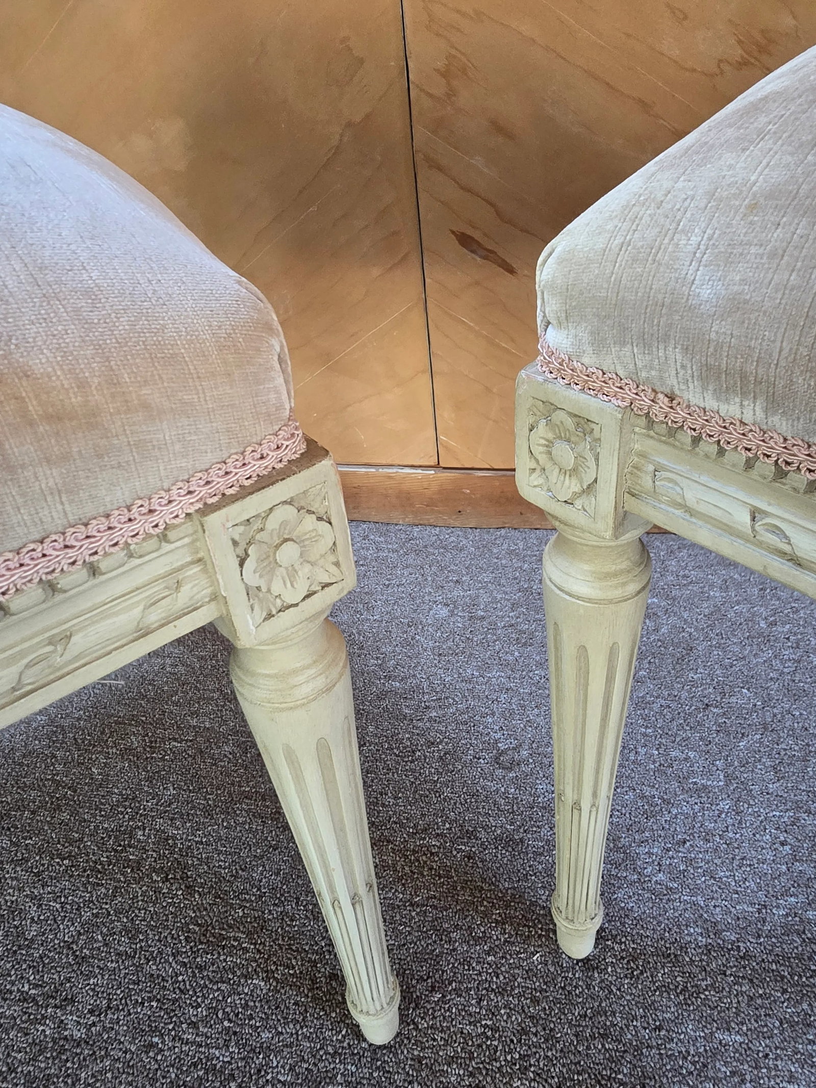 1960s Mid Century Louis XV Style French Pair of Chairs - 8