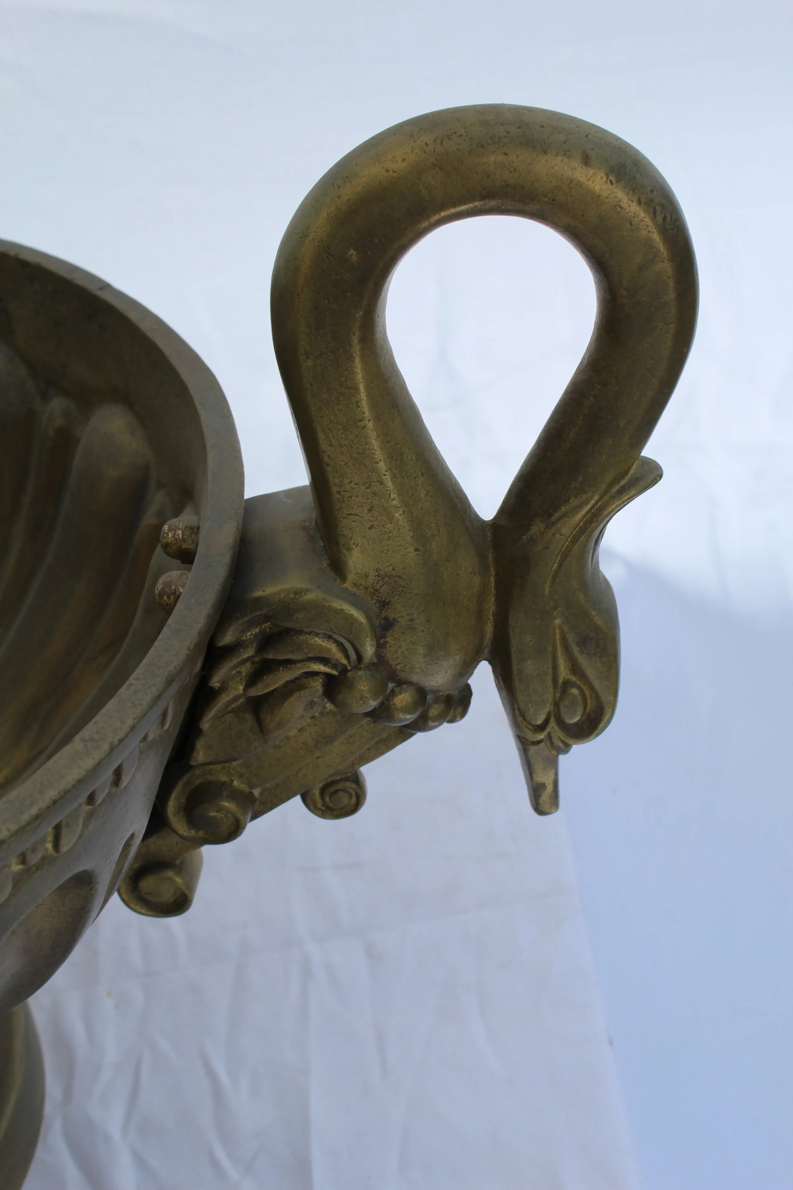 Deco Brass Bowl, Design Maybe Swans , Heavy Solid Casting, Large Center Piece - 4