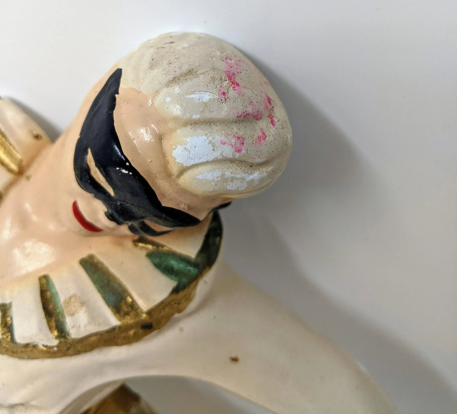 Vintage 1930s Art Deco Gold and Cream Masked Male Ballet Dancer Plaster Wall Art - 8