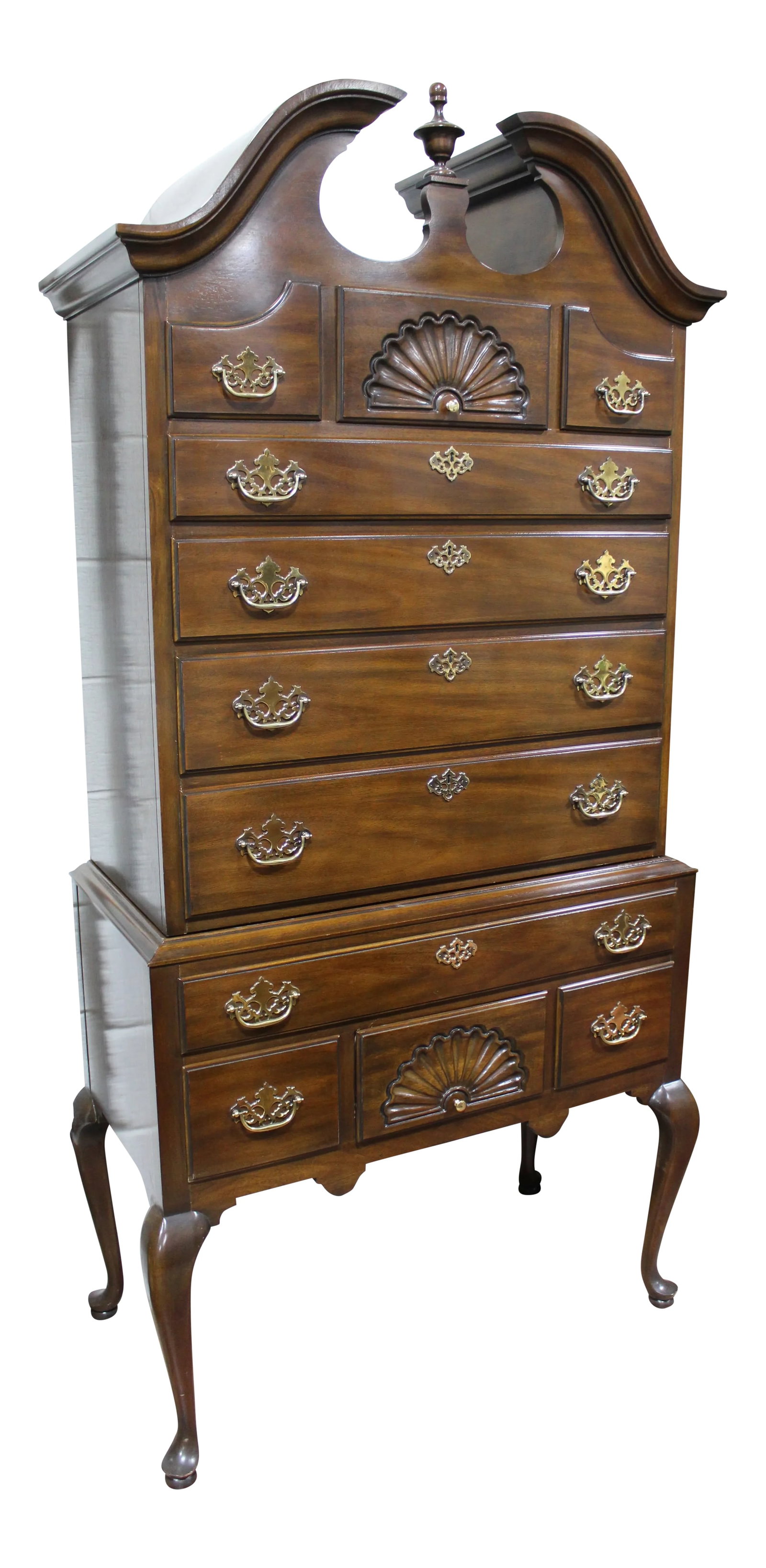 1990s Chippendale Chest on Chest by Drexel: Experience Timeless Elegance with the Drexel 1990s Chippendale Chest on Chest Indulge in the beauty of this exquisite Chippendale chest on chest by Drexel, a true testament to the enduring appeal of