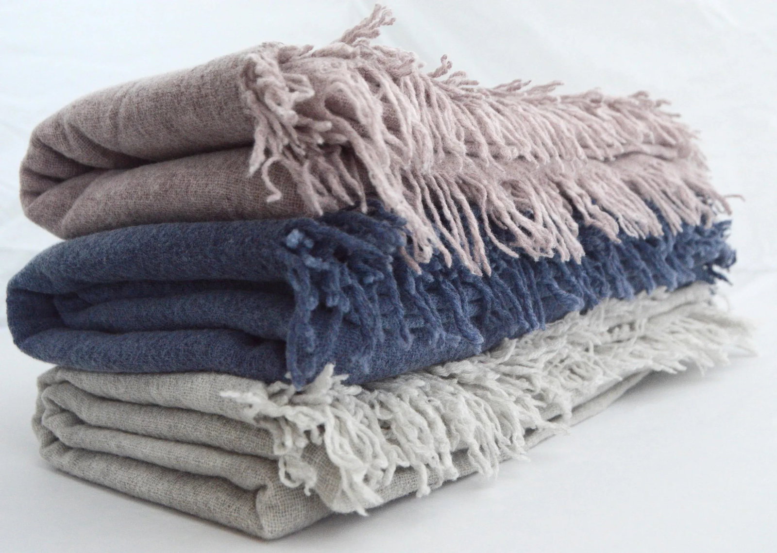 FirmaMenta Italian Ice Gray Gauze Throw - 5