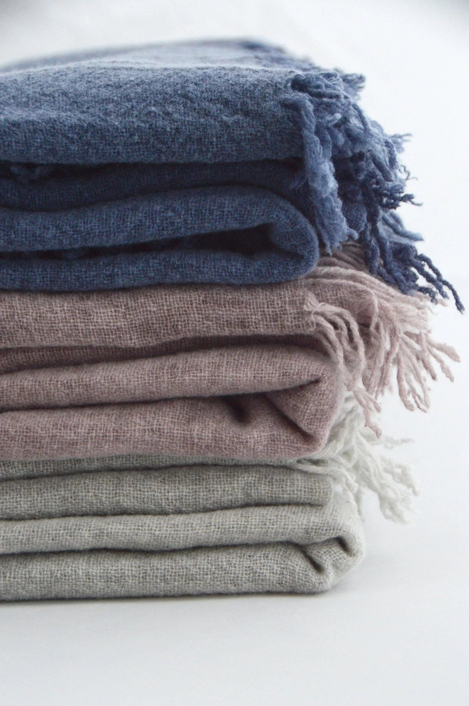 FirmaMenta Italian Ice Gray Gauze Throw - 6