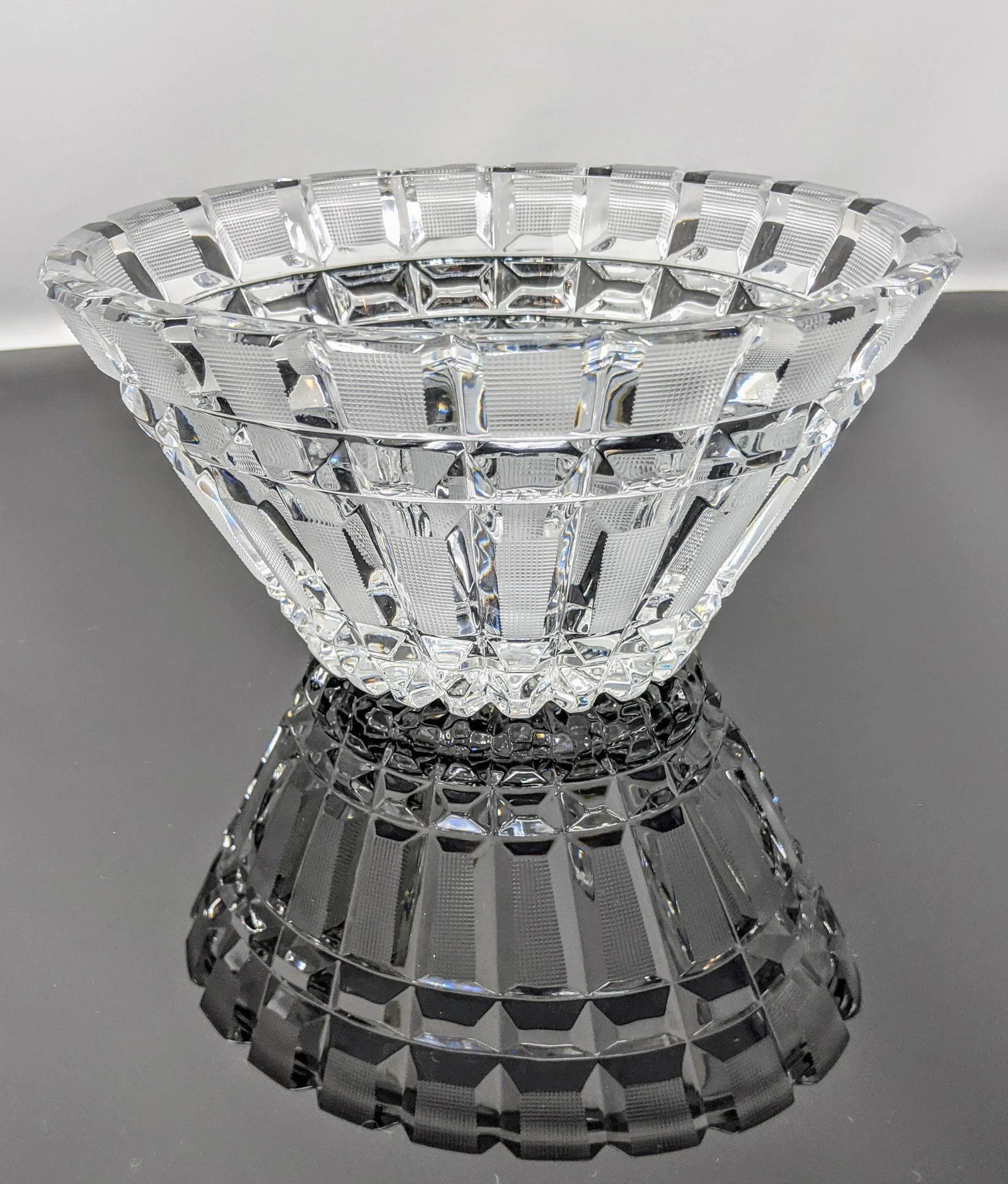 Vintage 1930s Regency Oval Shaped Bowl Crystal Decorative Bowl - 2