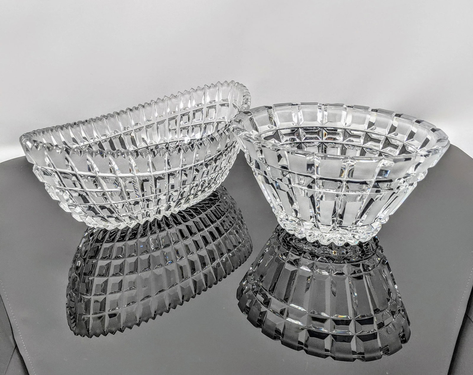 Vintage 1930s Regency Oval Shaped Bowl Crystal Decorative Bowl - 3