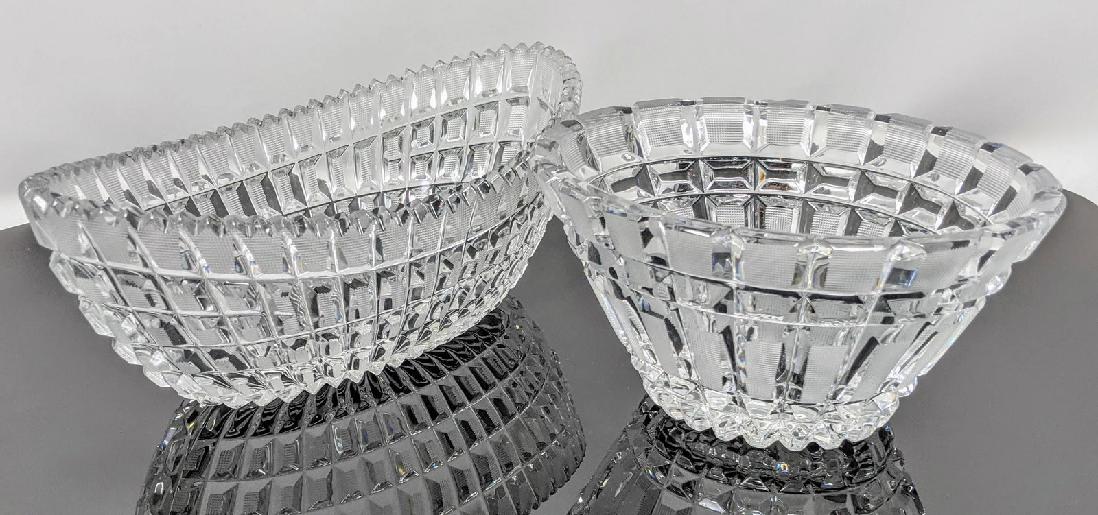 Vintage 1930s Regency Oval Shaped Bowl Crystal Decorative Bowl - 4