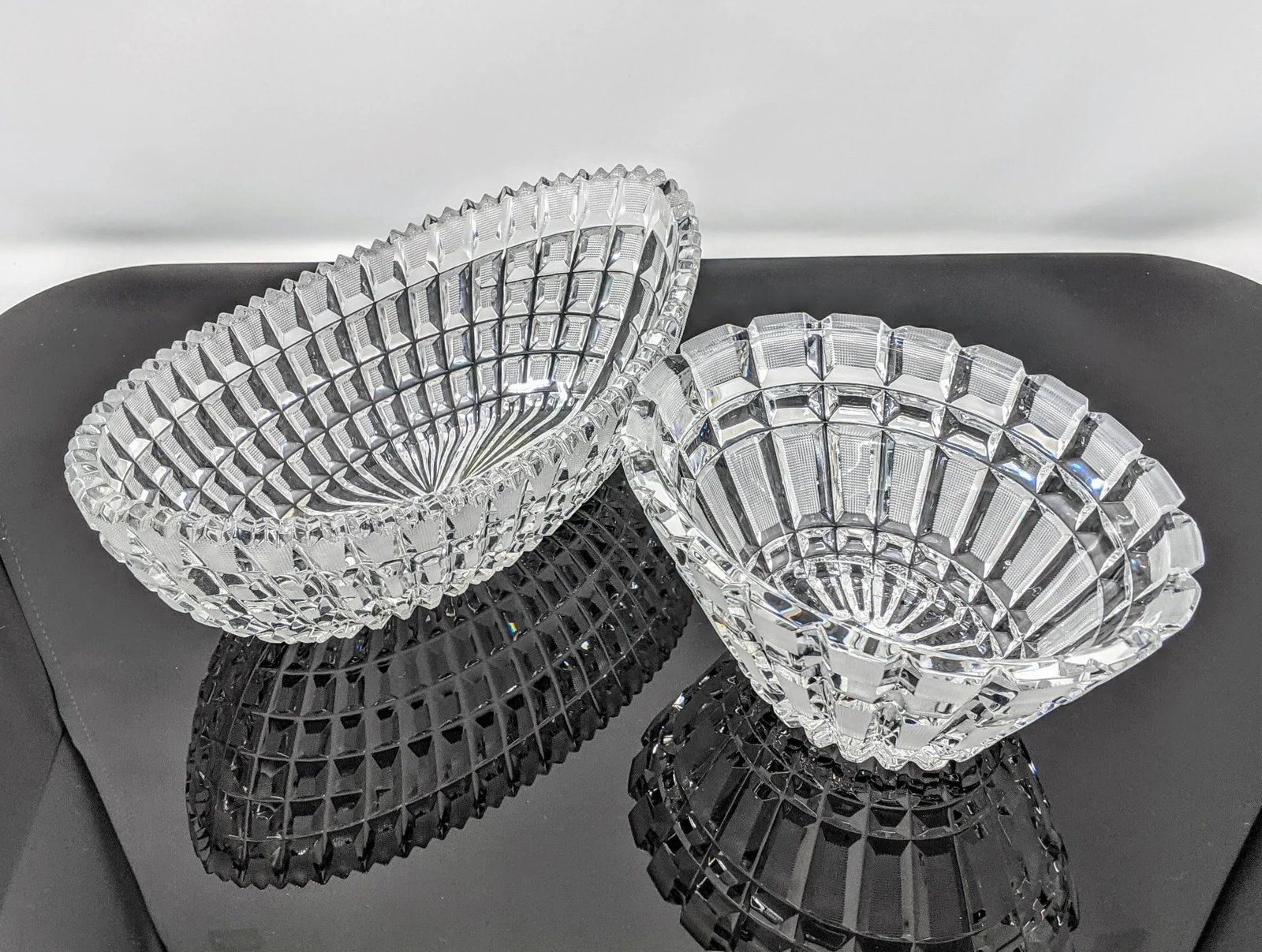 Vintage 1930s Regency Oval Shaped Bowl Crystal Decorative Bowl - 5