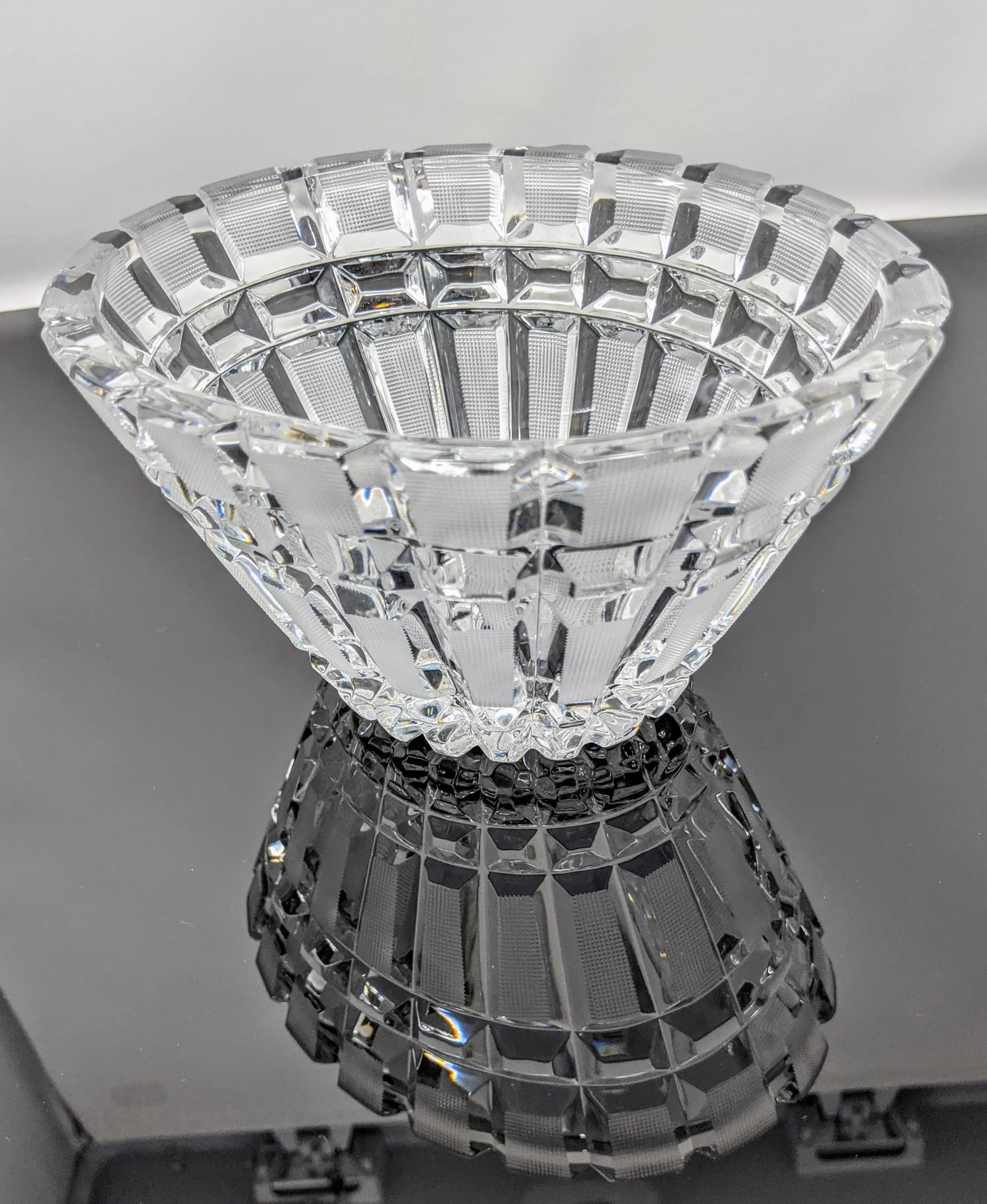 Vintage 1930s Regency Oval Shaped Bowl Crystal Decorative Bowl - 8