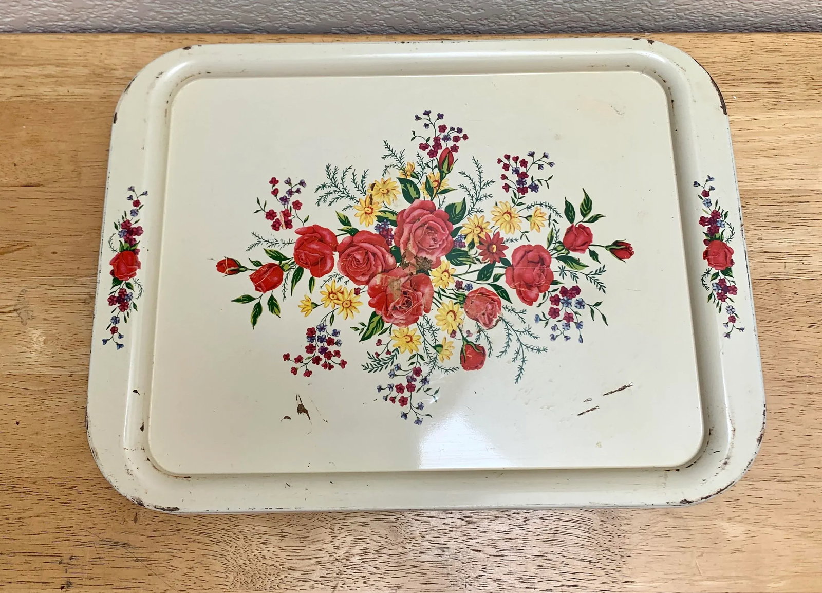Set of Four Cottage Chic Large Floral Trays - 6