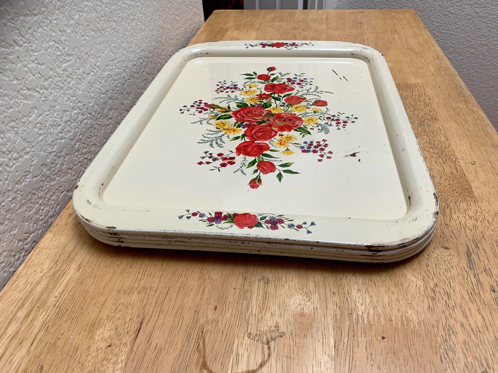 Set of Four Cottage Chic Large Floral Trays - 7