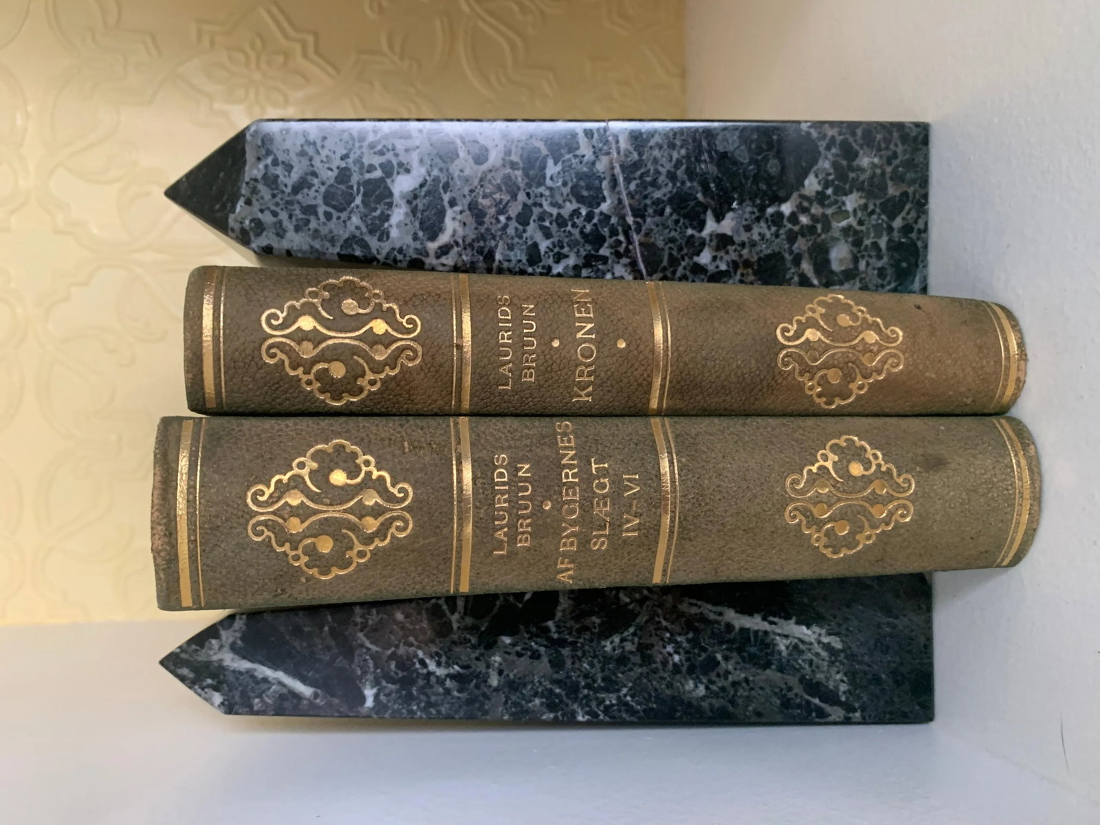 Marble Obelisk Paper Weight Bookends - Set of 3 - 11