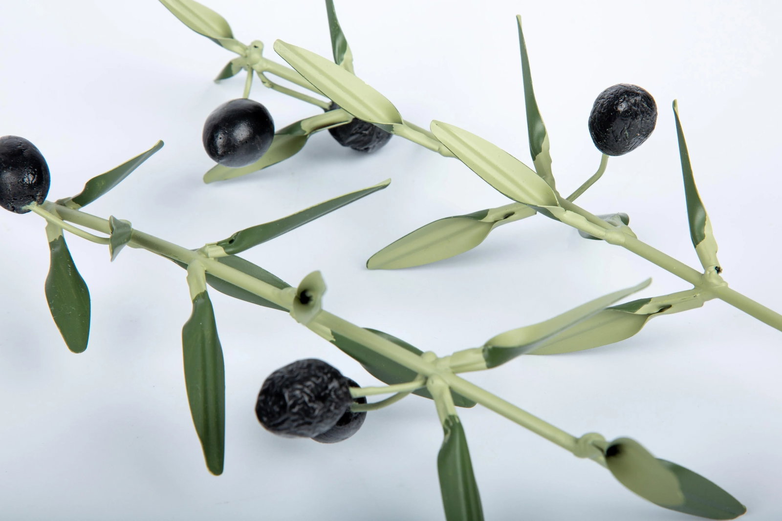 Pair of Olive Branch Sculptures - 6