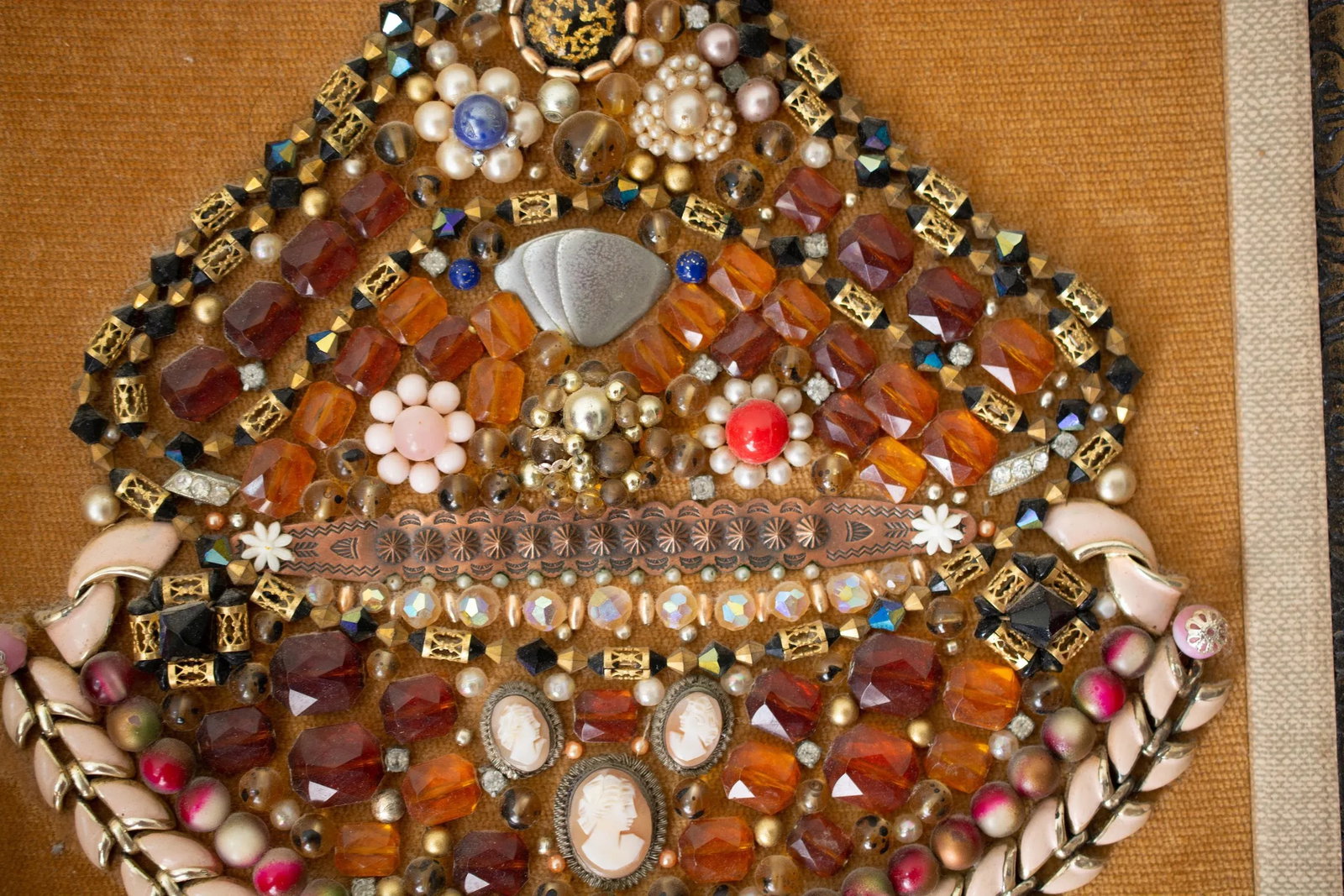 1950s Framed Jewelry Christmas Tree Wall Decor - 6