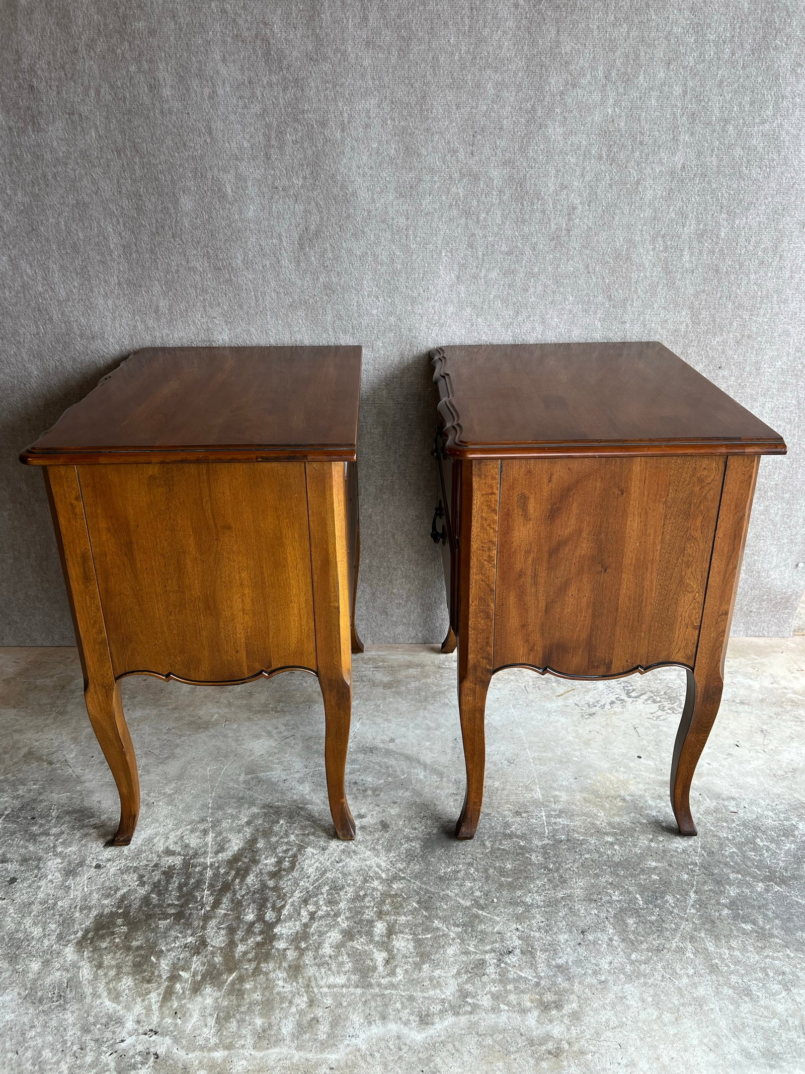 Pair of Ethan Allen French Country Nightstands - 5