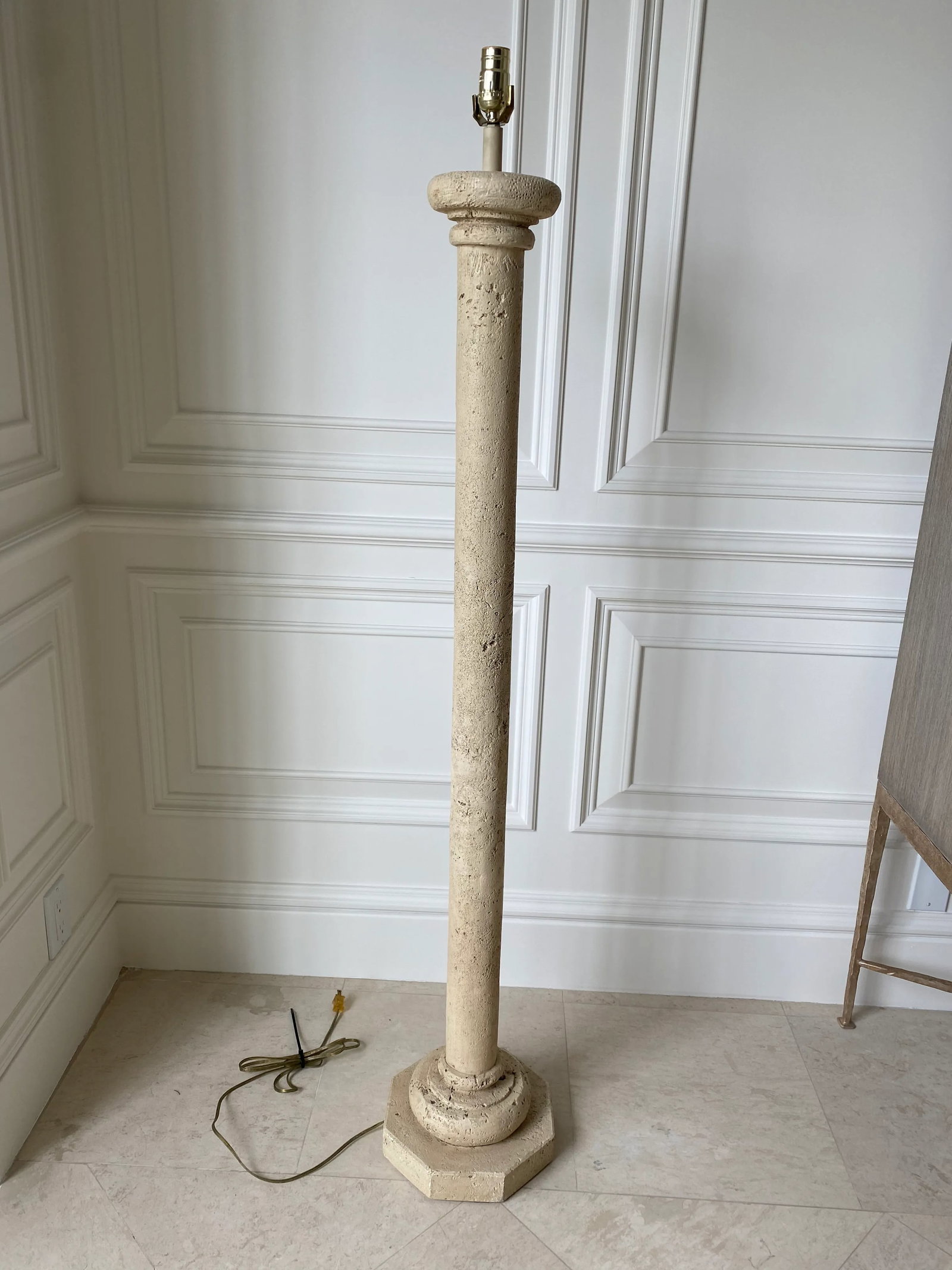 Vintage 1970's Fossilized Coquina Coralstone Floor Lamp - 11
