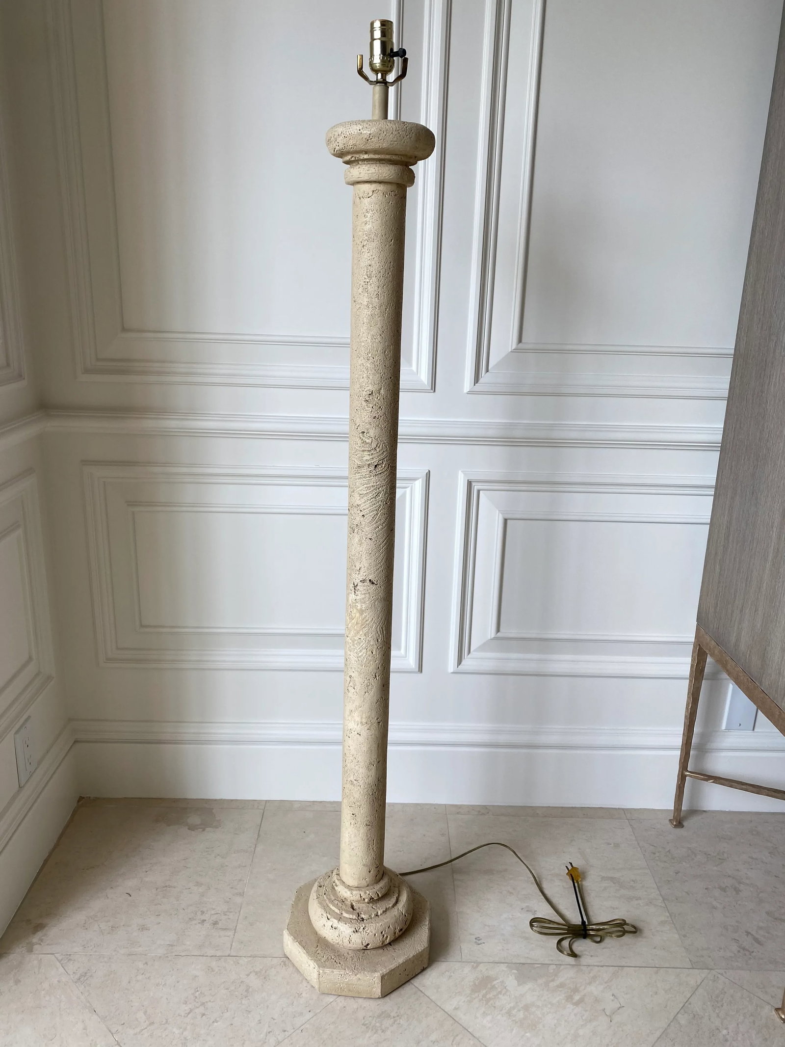 Vintage 1970's Fossilized Coquina Coralstone Floor Lamp - 13
