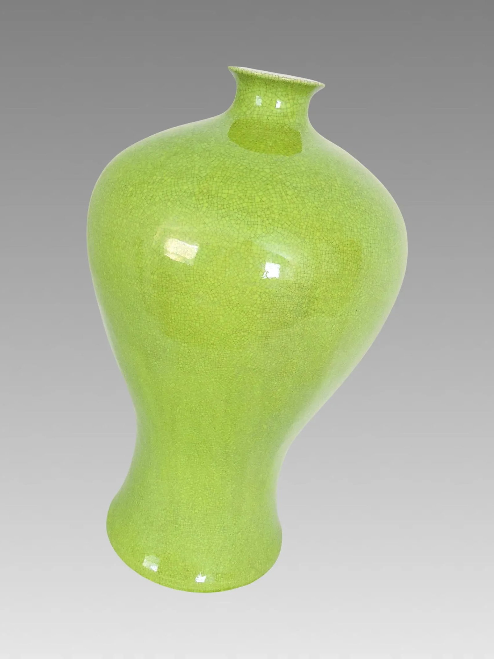 Large Early Mid Century Apple Green 'Meiping' Monochrome Chinese Vase & Carved Wood Stand - 5