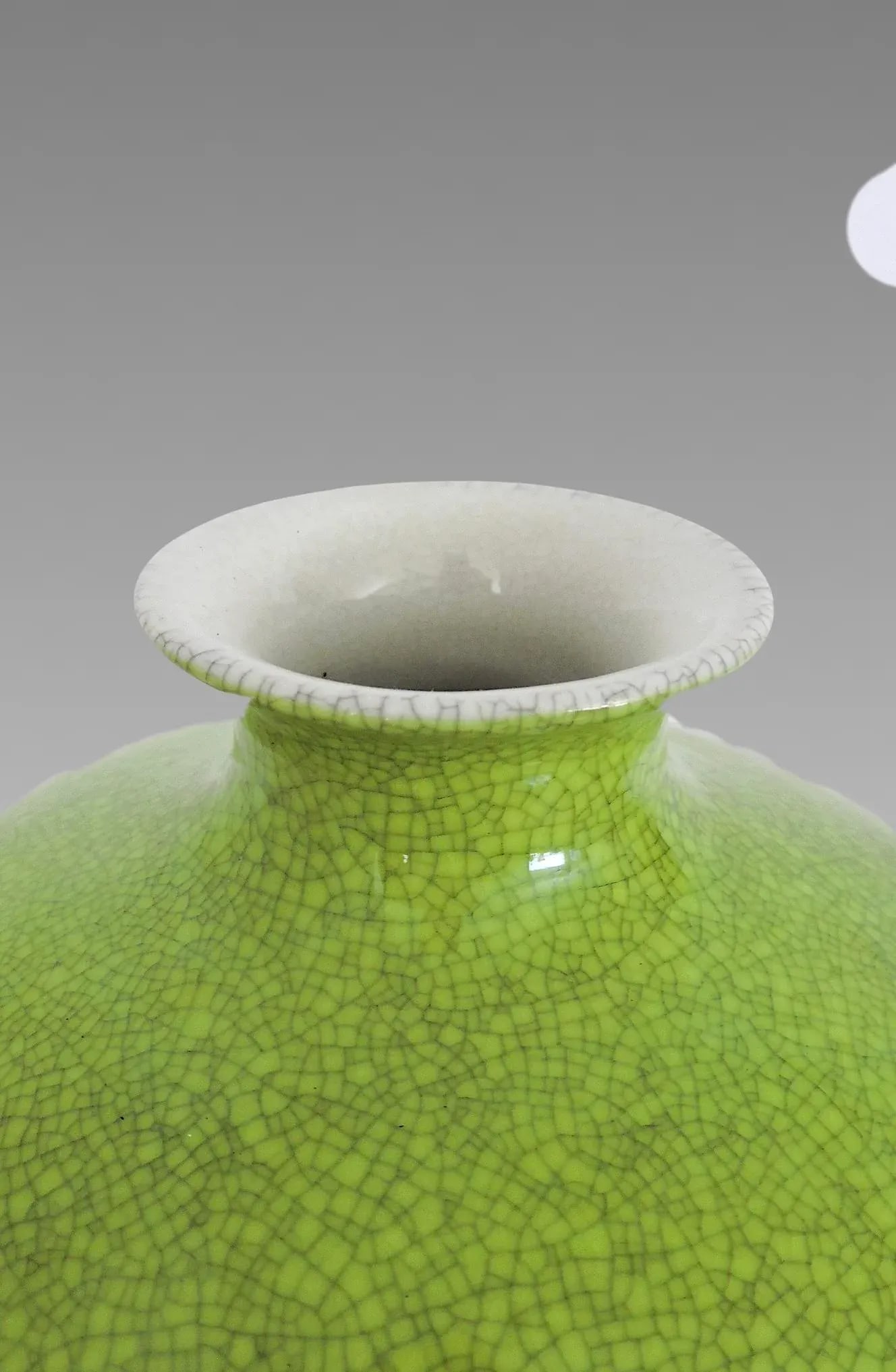 Large Early Mid Century Apple Green 'Meiping' Monochrome Chinese Vase & Carved Wood Stand - 8