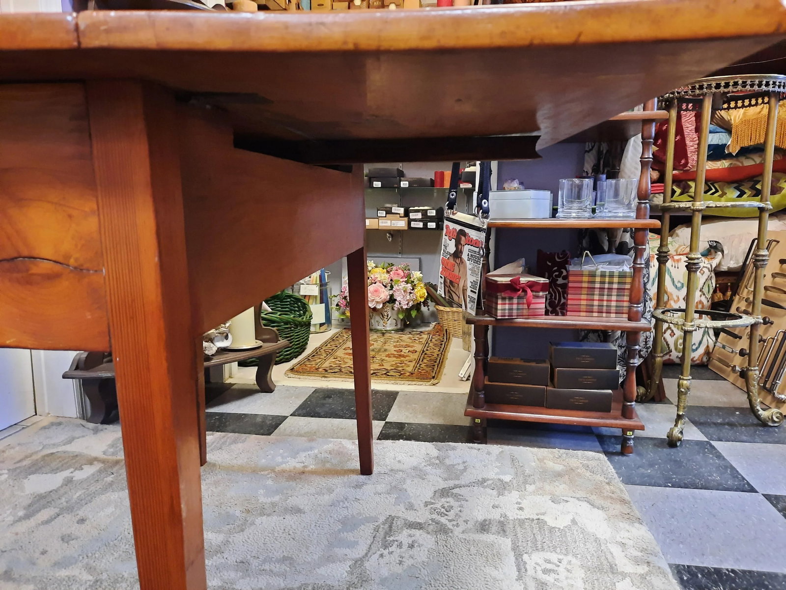 Antique American Pine Drop Leaf Table With Drawer - 7