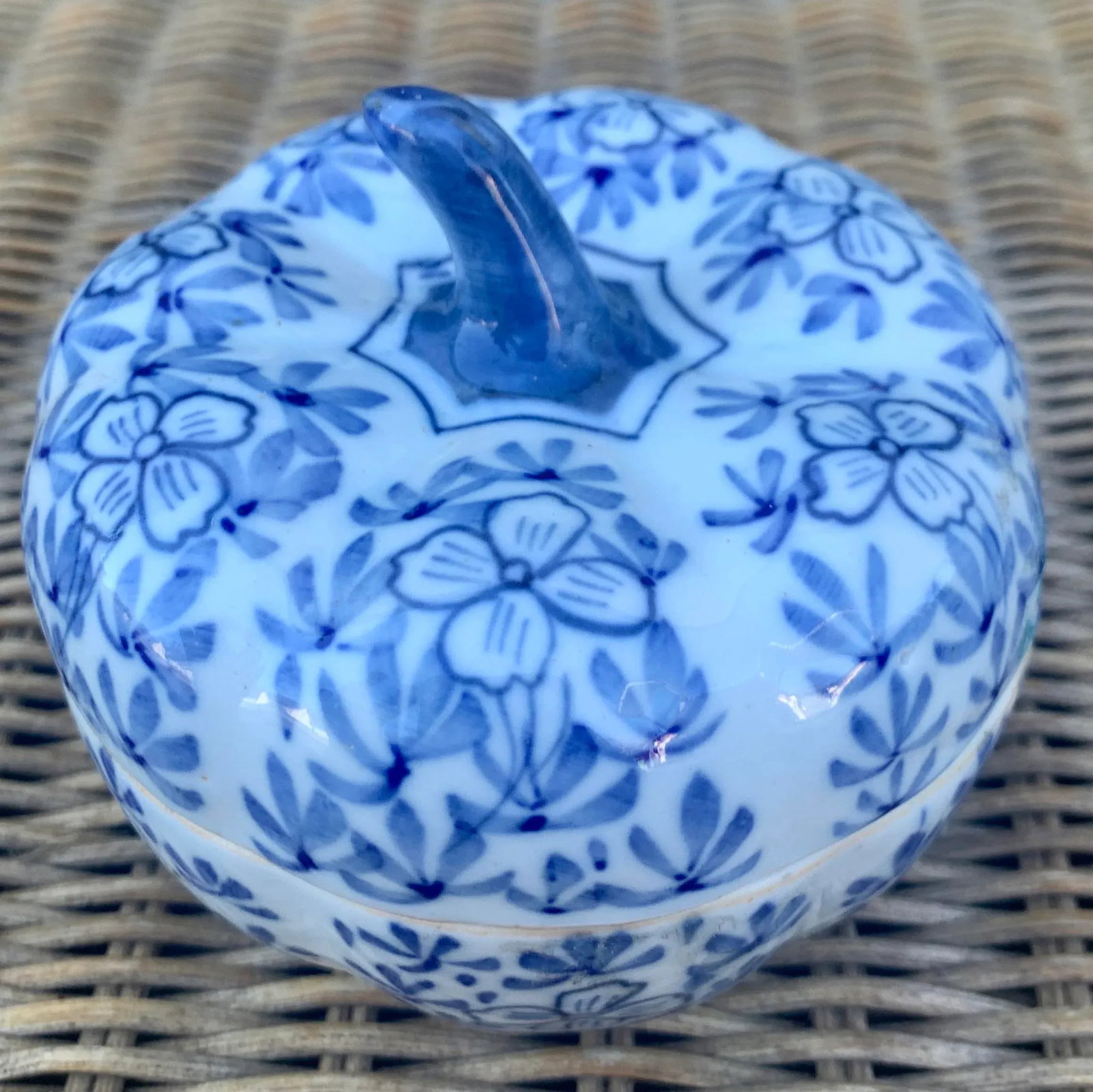 Vintage Norwegian Blue and White Floral Ceramic Pumpkin Jar - 7