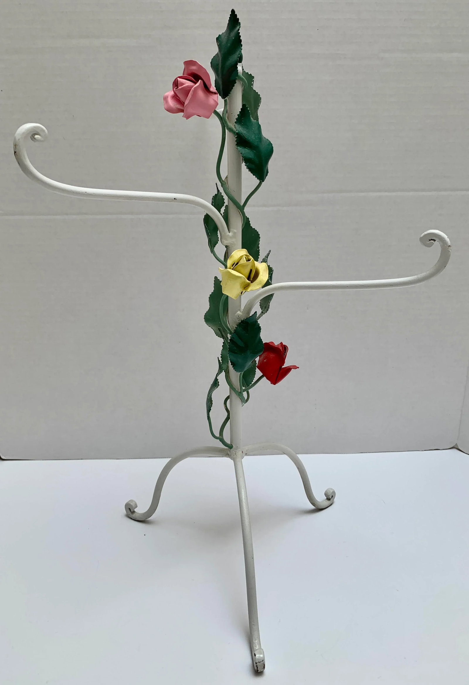 Vintage Midcentury Metal Rose Hand Towel or Jewelry Hanger - 2