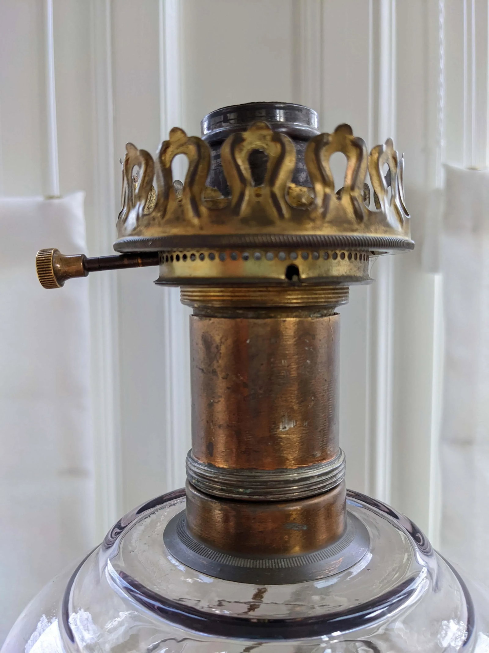 Mid 20th Century Purple Glass Table Lamp - 3