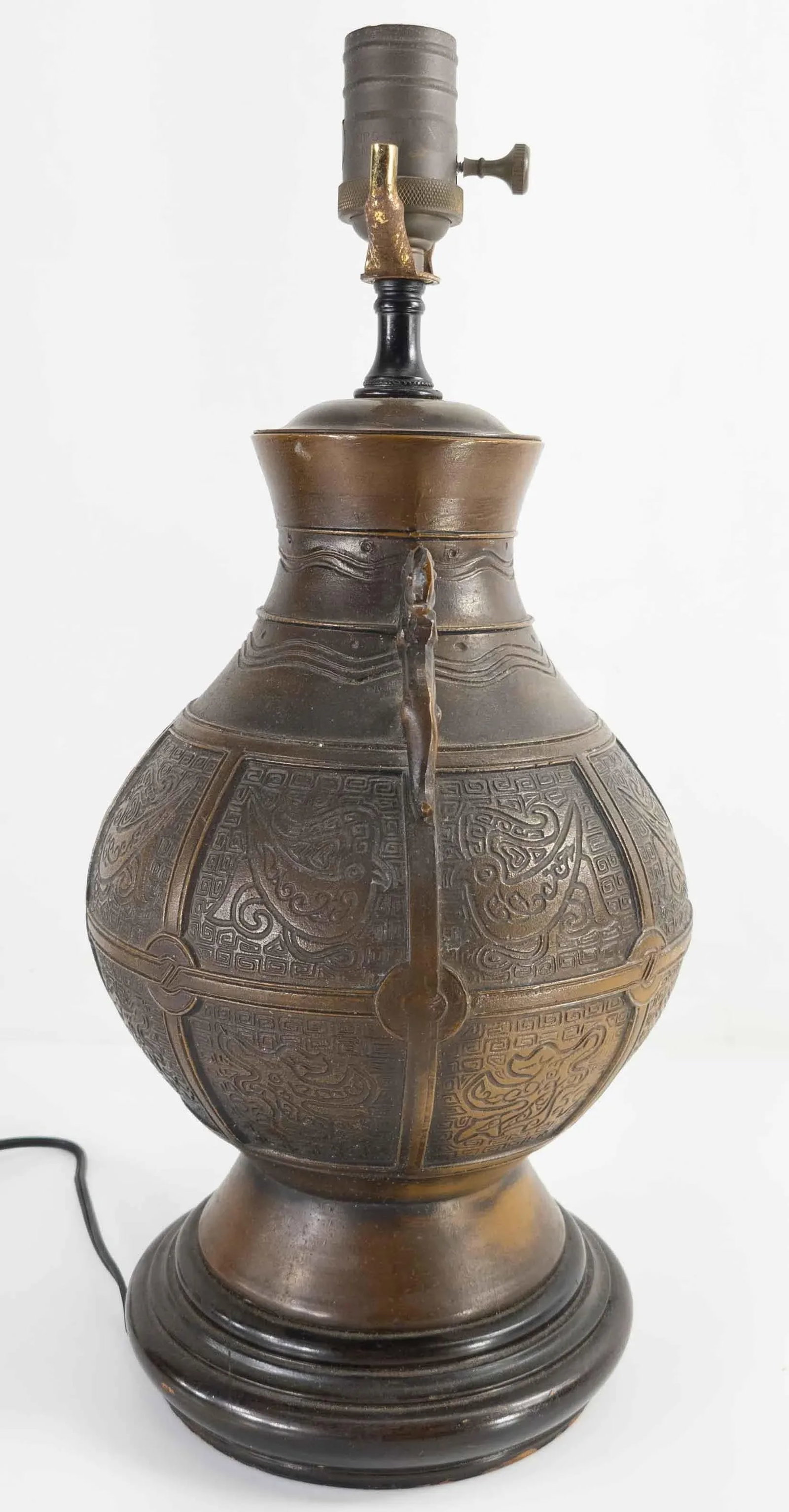 Chinese Bronze Chinoiserie James Mont Style Table Lamp - 2