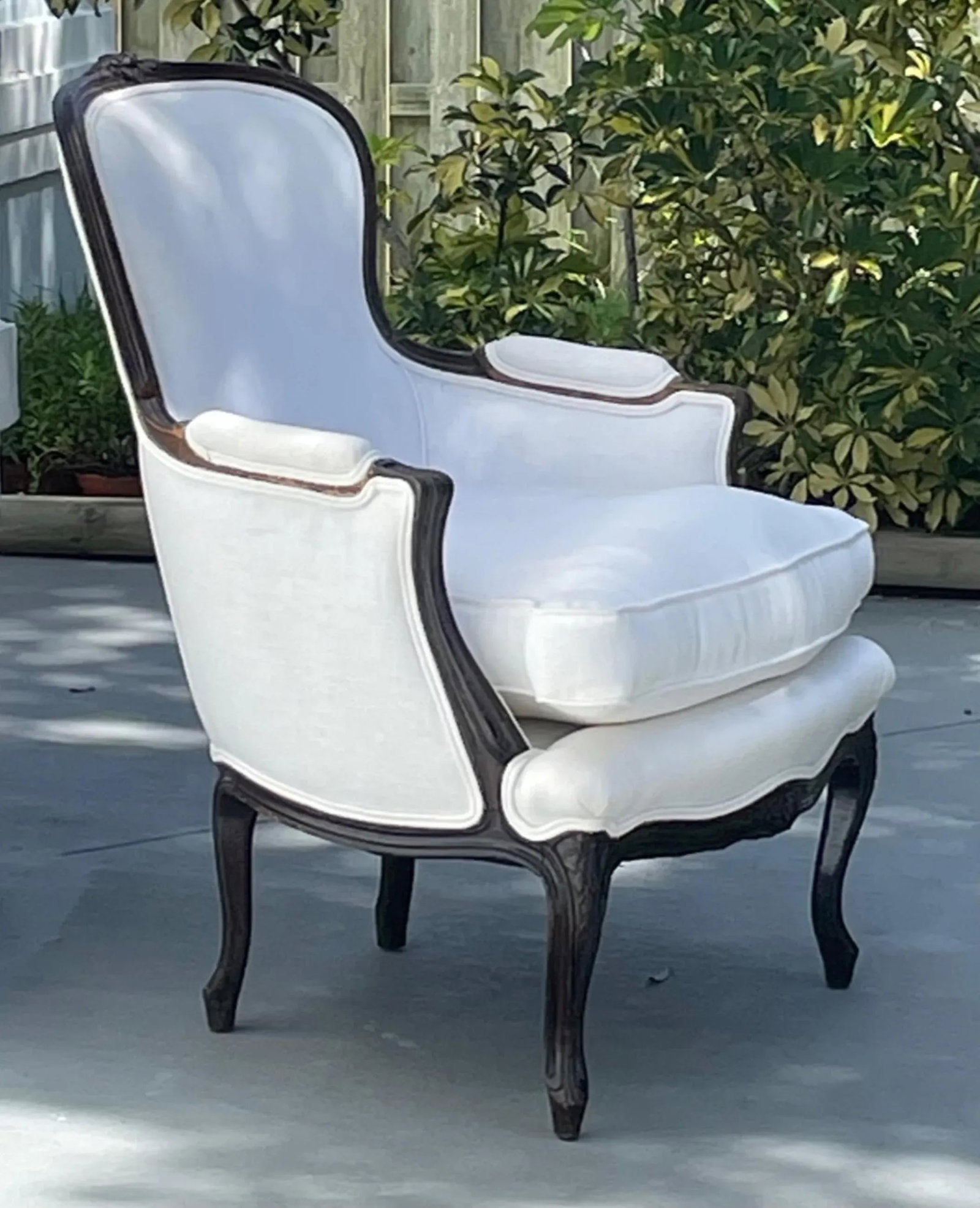 French Louis XV Period Carved Bergere Cabriolet, Paris Circa 1760 - 13