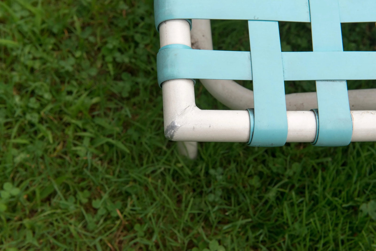 Tropitone Turquoise Webbed Chaise Lounge, 1960s - 2