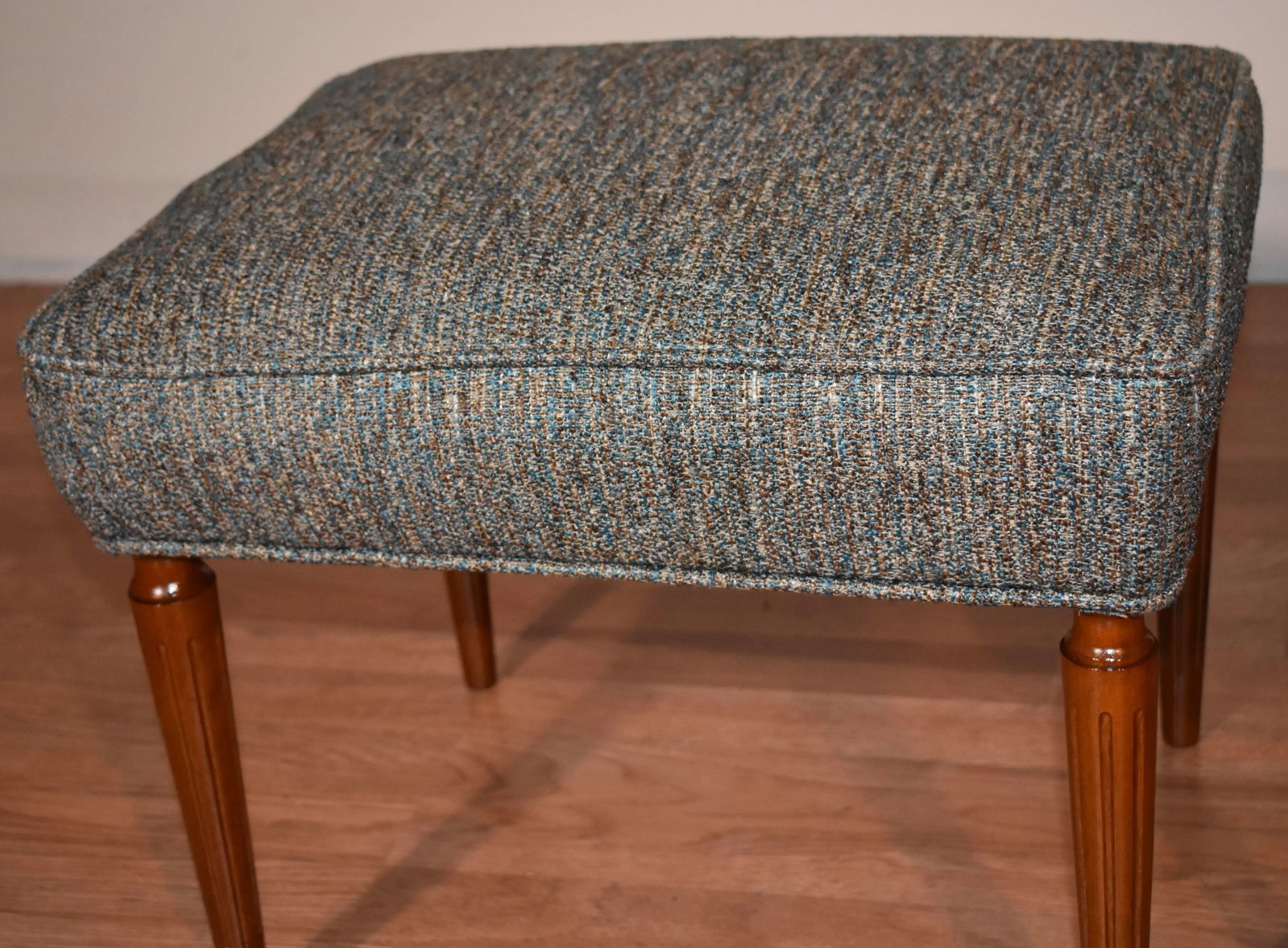 1920 Antique French Louis XVI Walnut Pair Footstools / Ottoman New Upholstery - 10