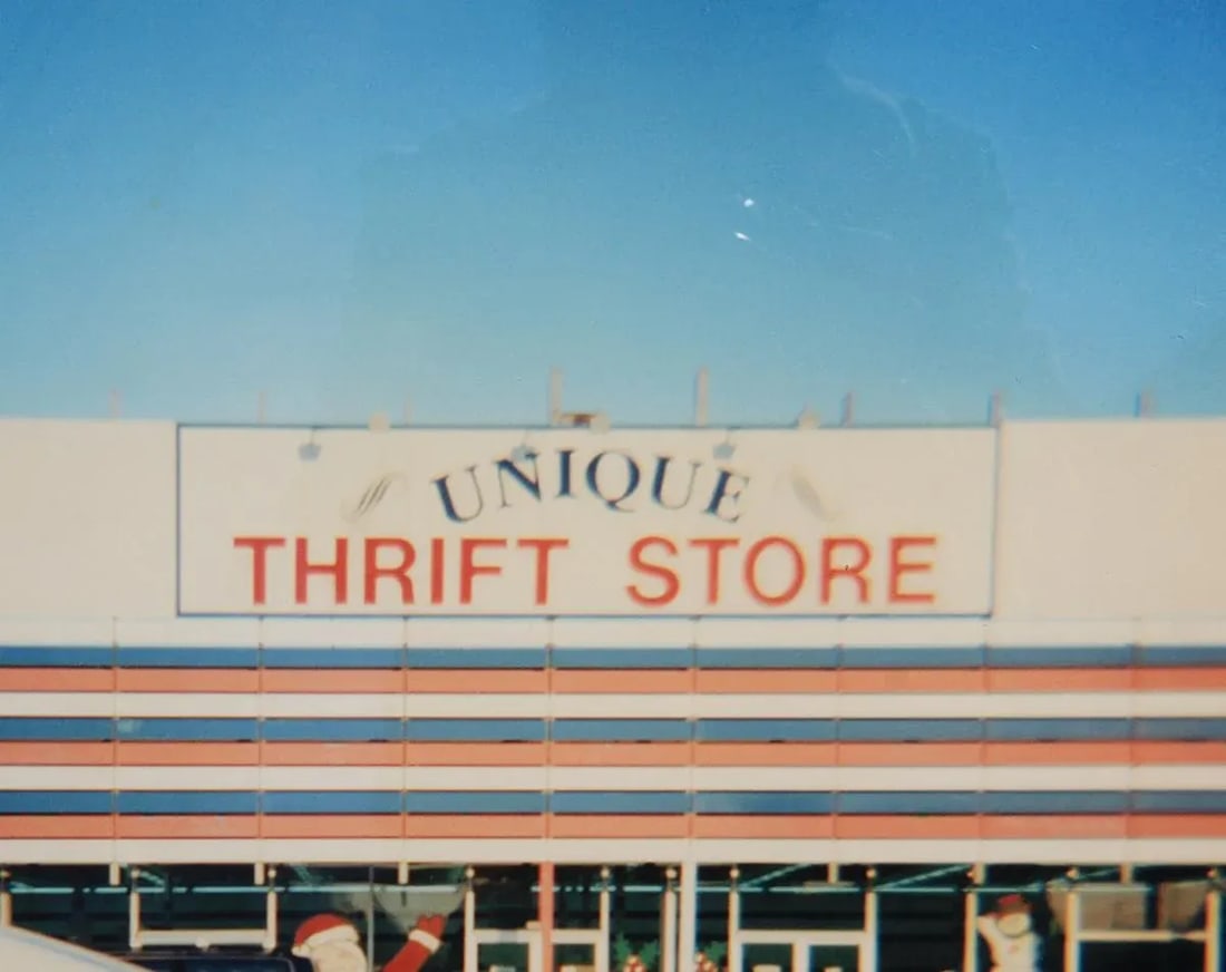 1996 " Thrift" C-Print Photograph of a Vintage Car and Thrift Shop Edition 1/20 by Amy Blakemore - 10