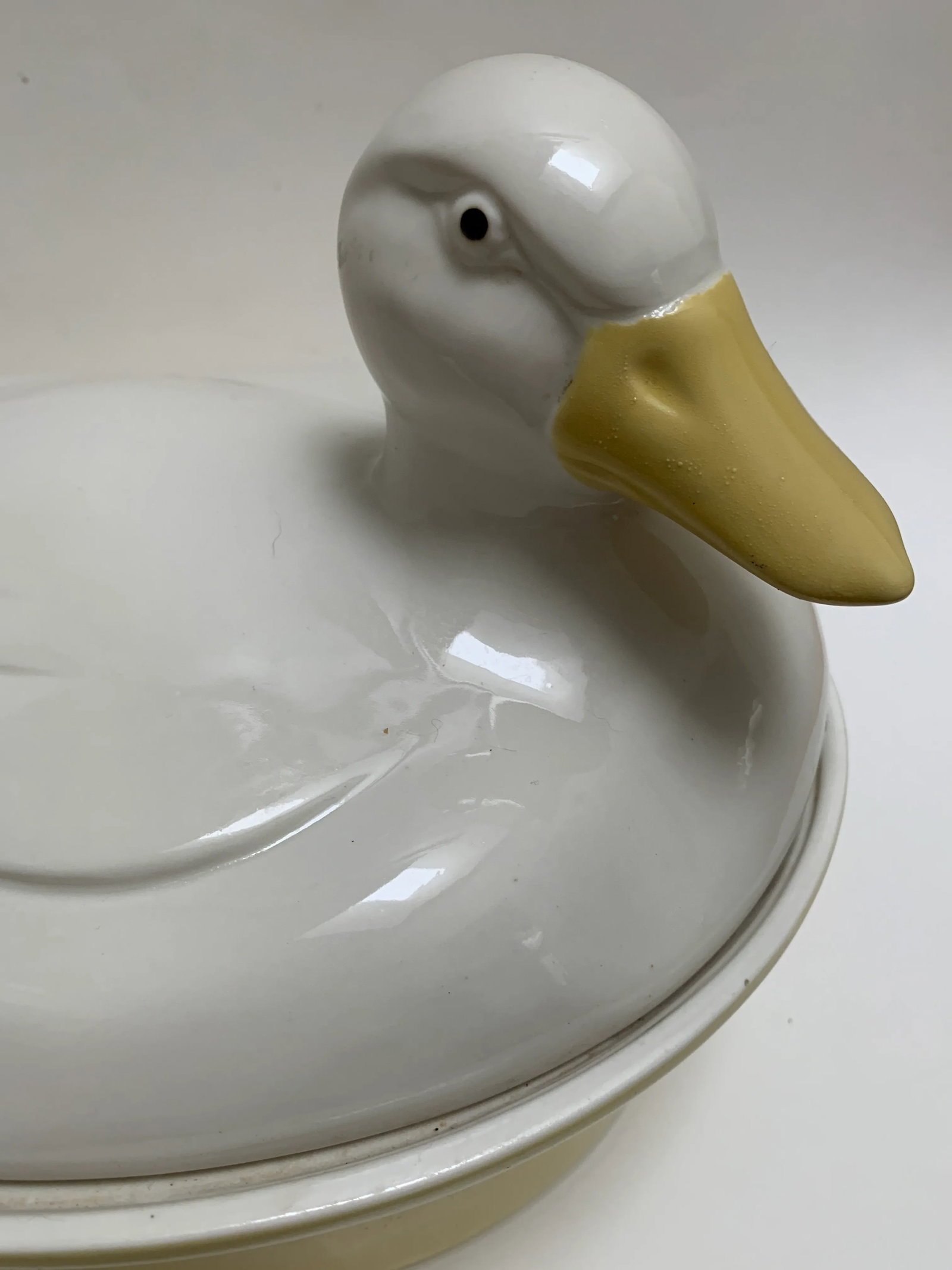 Vintage Ceramic Swan Casserole & Serving Pot - 5