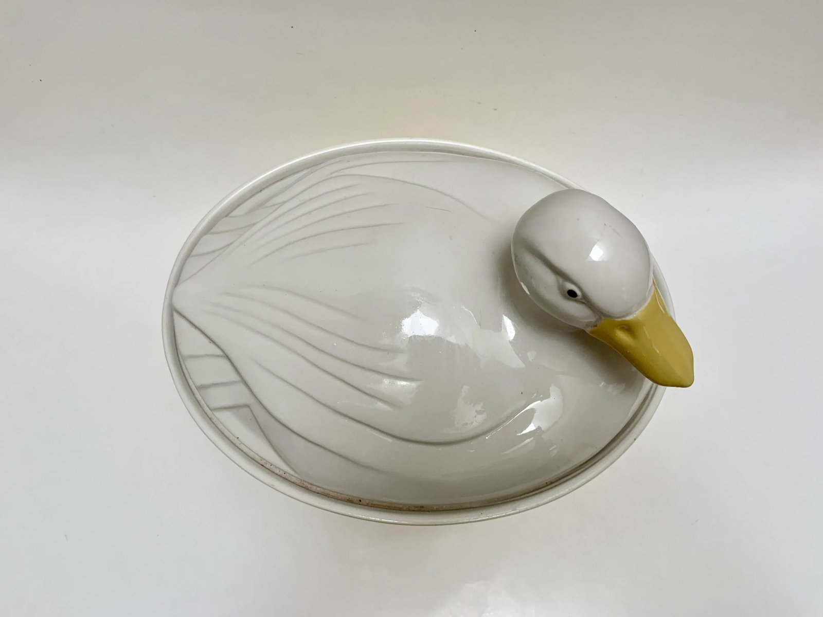 Vintage Ceramic Swan Casserole & Serving Pot - 9