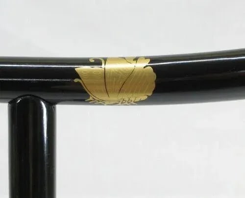 Early 20th Century Meiji Japanese Towel Rack Child's Kimono Lacquer Wood Black Gold Family Crest Dis - 5