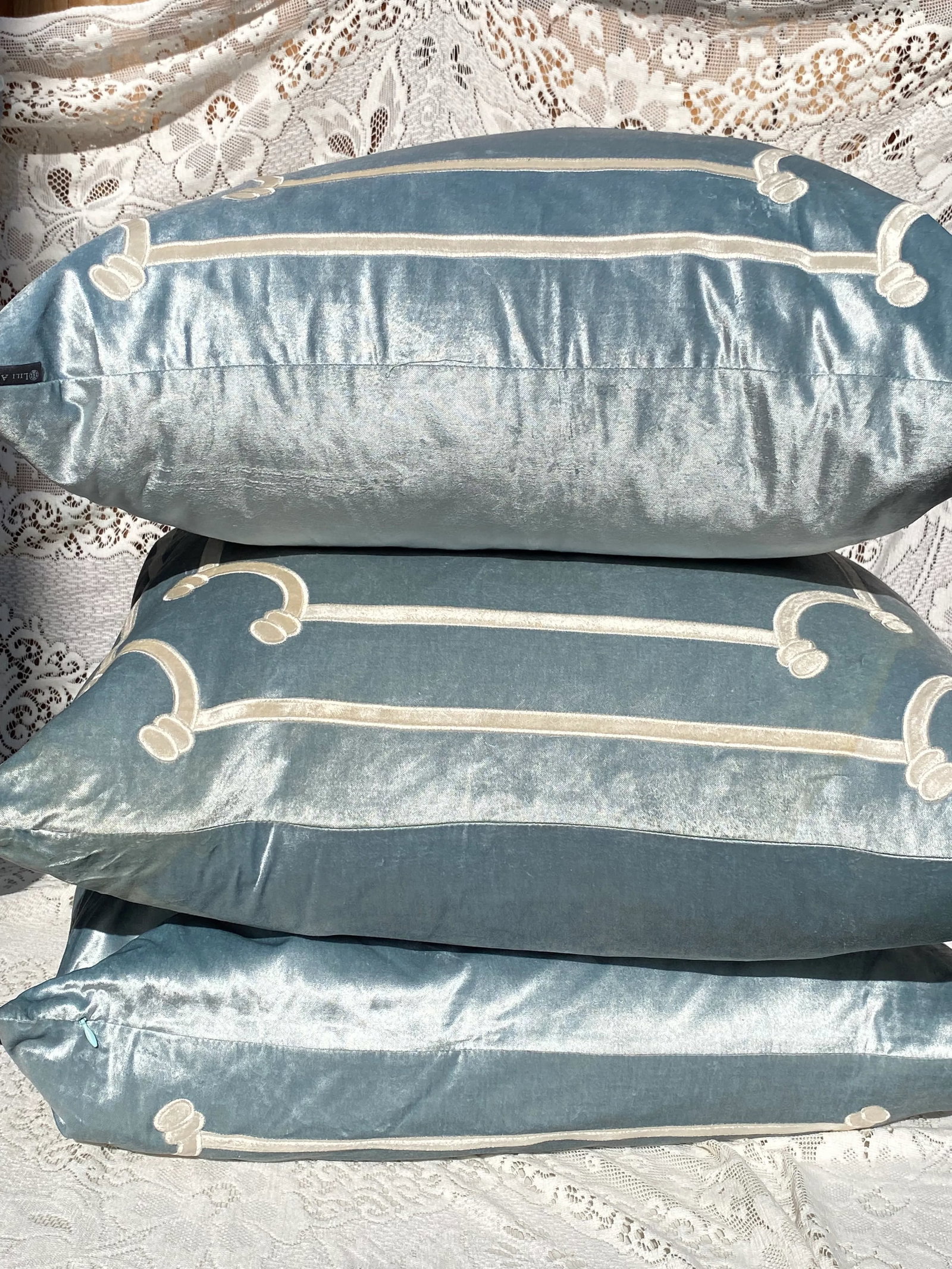 Lili Alessandra Set of 6 Bed Pillows Ice Blue Velvet Versailles - Early 21st Century - 5