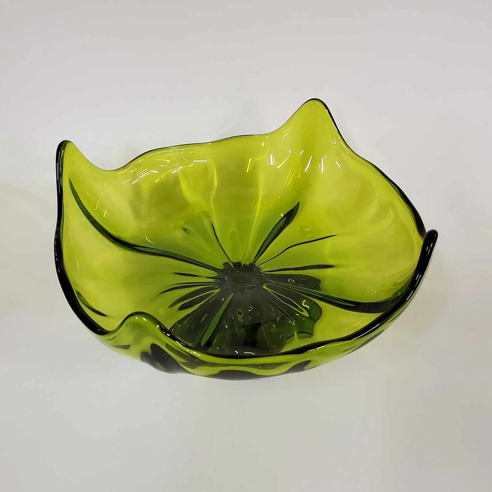 1960s Green Glass Pedestal Bowl by Viking - 7