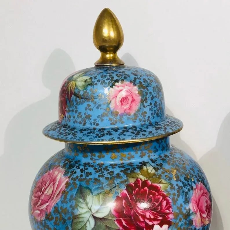 Early 1900s Porcelain Lidded Floral Vases Urns- a Pair - 4