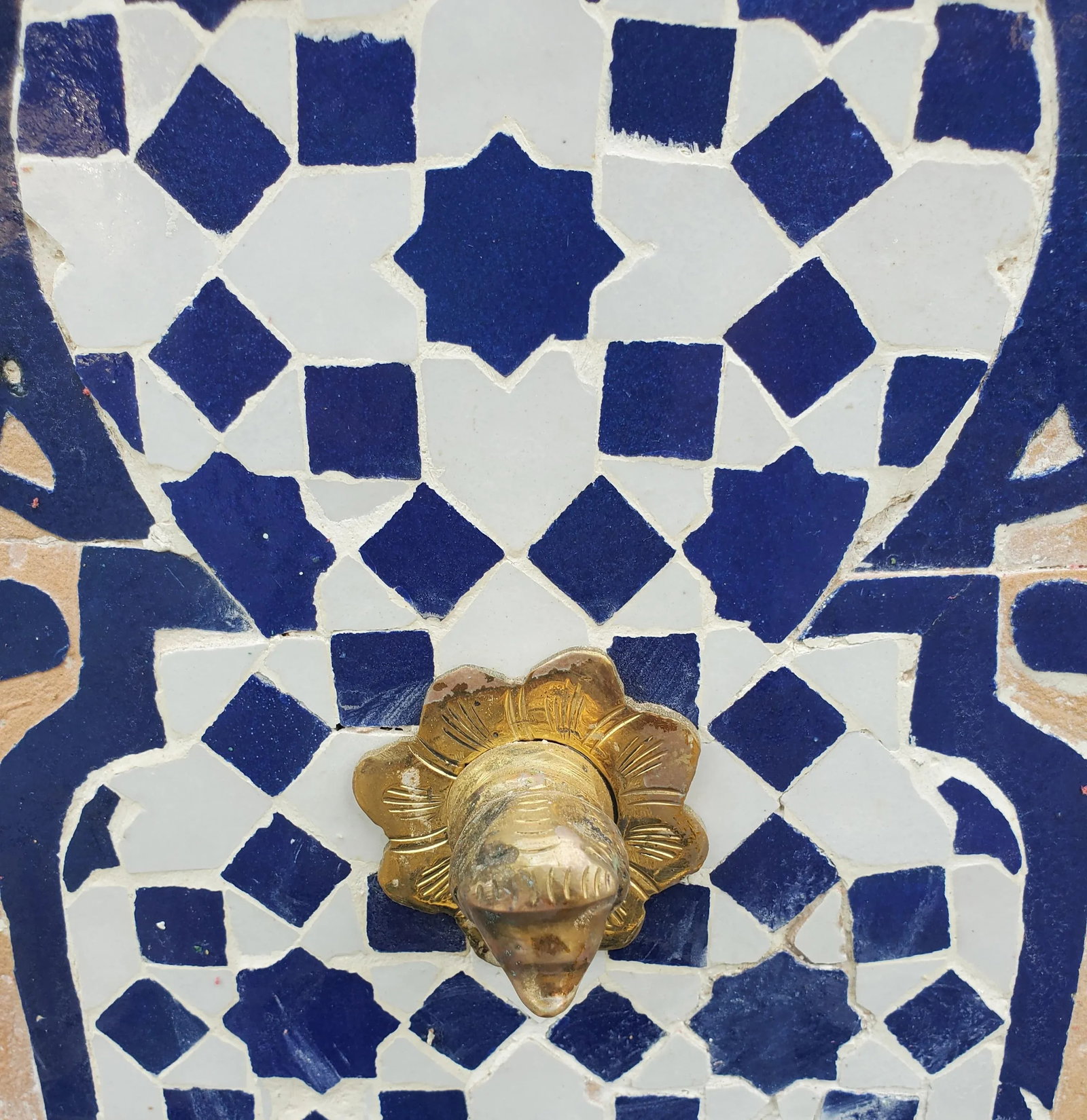 Blue and White Miniature Moroccan Mosaic Fountain - 3